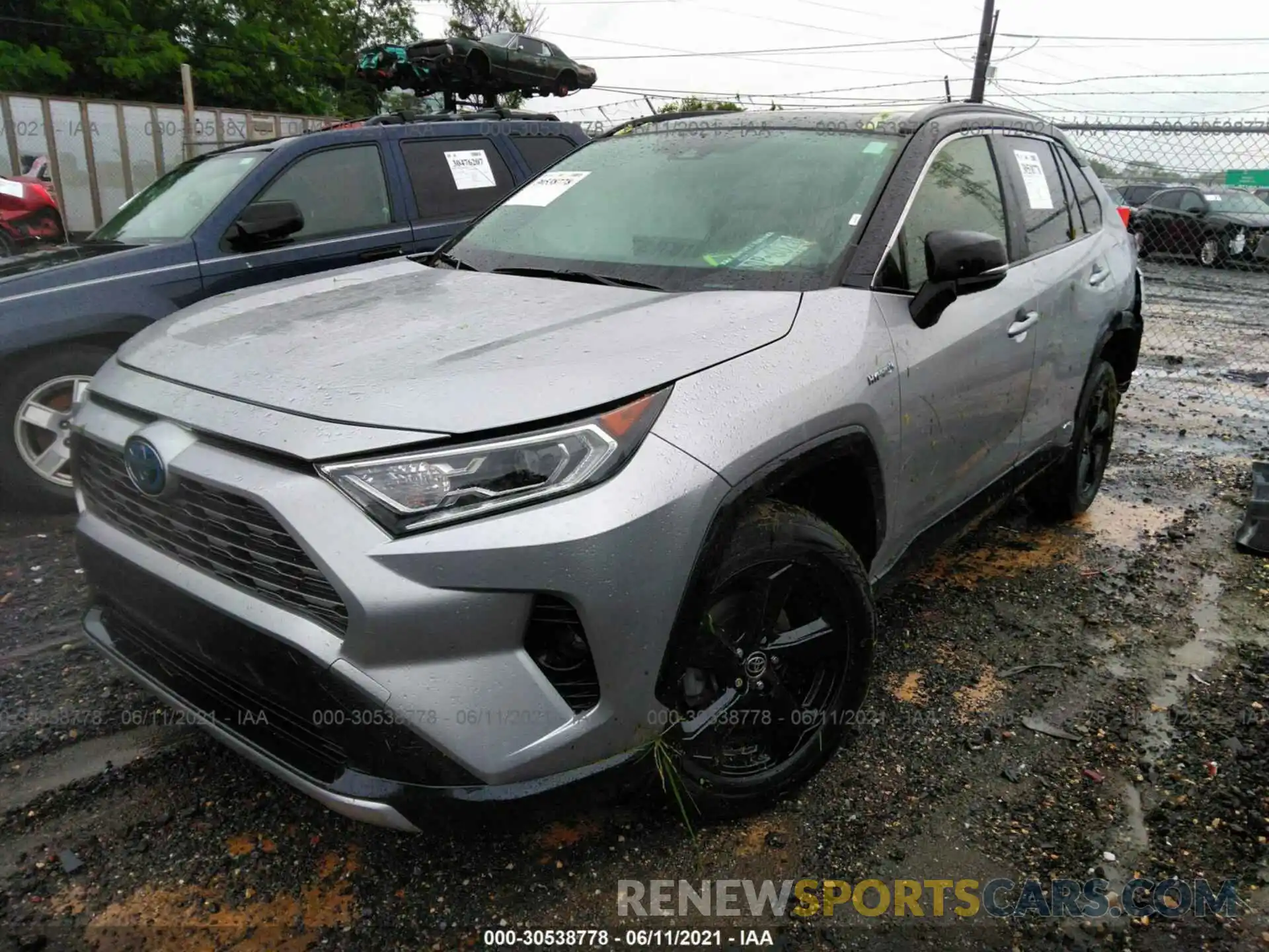 2 Photograph of a damaged car JTMEWRFV4LJ043024 TOYOTA RAV4 2020