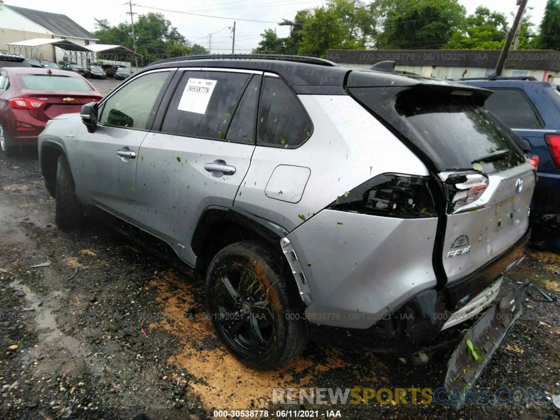 3 Photograph of a damaged car JTMEWRFV4LJ043024 TOYOTA RAV4 2020