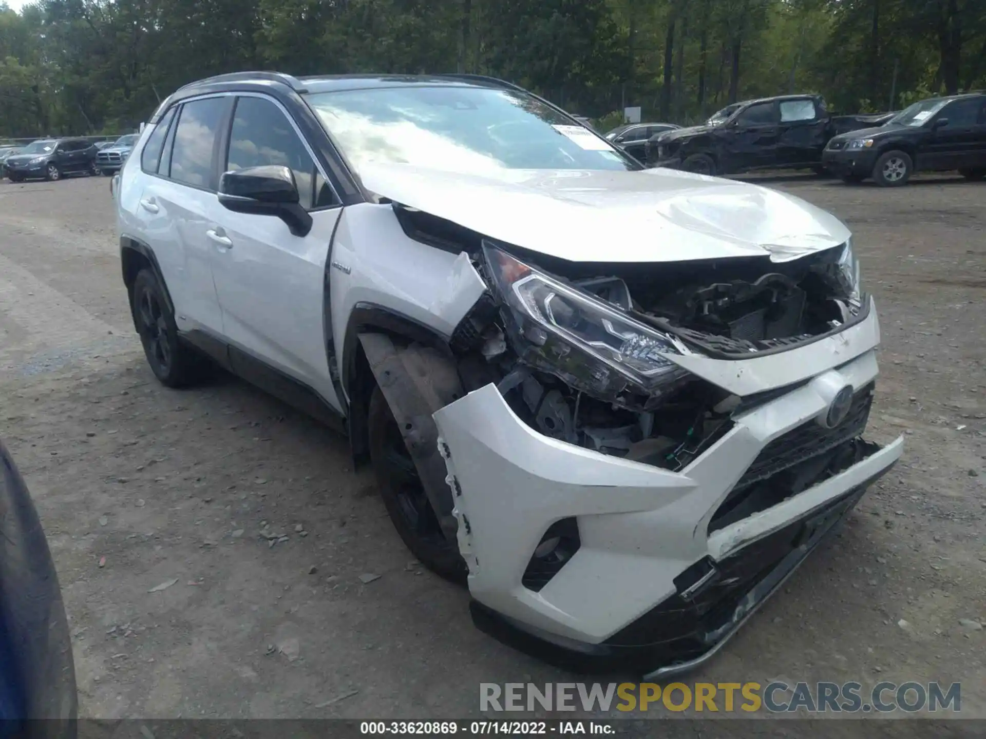 1 Photograph of a damaged car JTMEWRFV4LJ044707 TOYOTA RAV4 2020