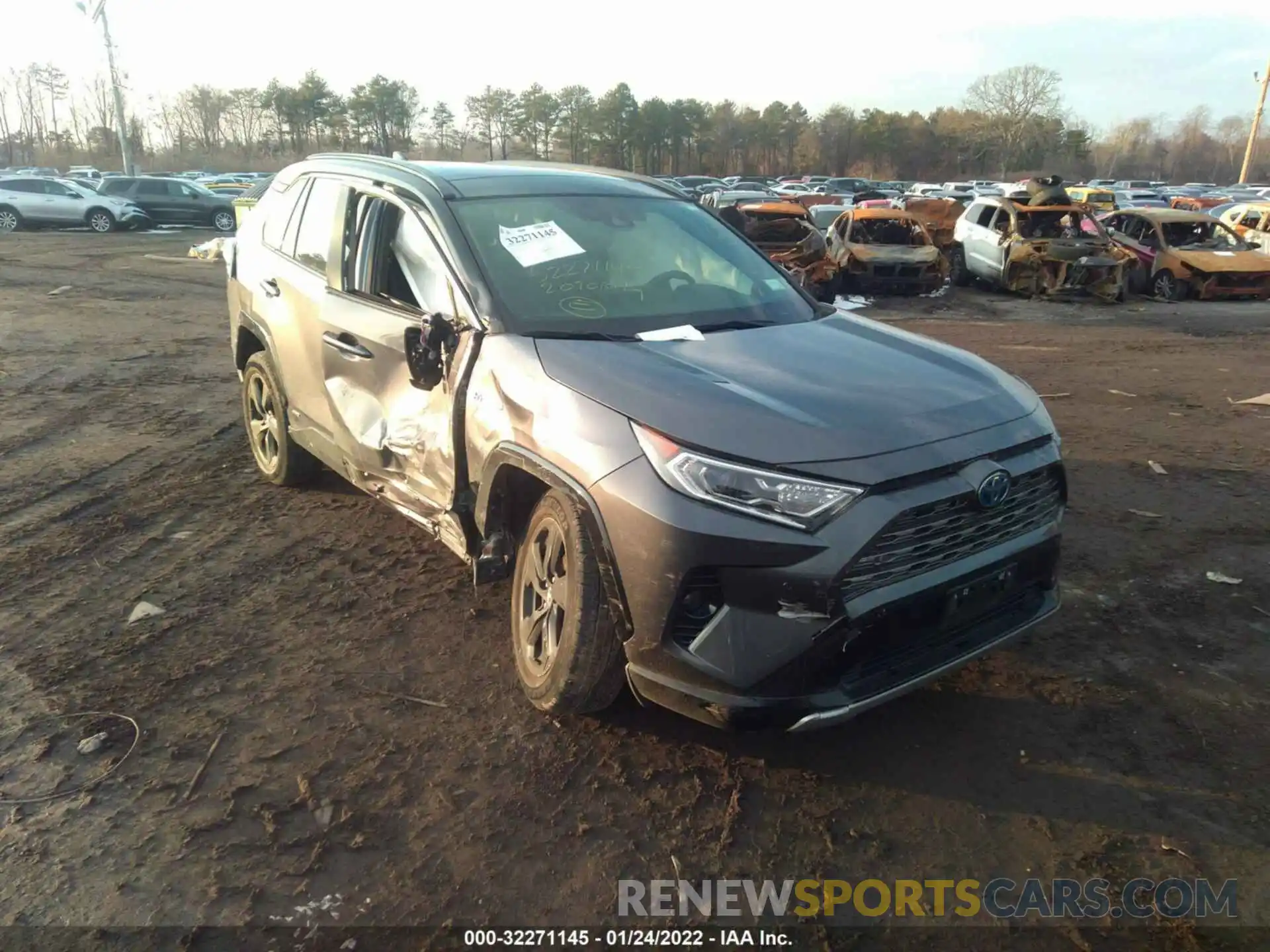 1 Photograph of a damaged car JTMEWRFV5LD527105 TOYOTA RAV4 2020