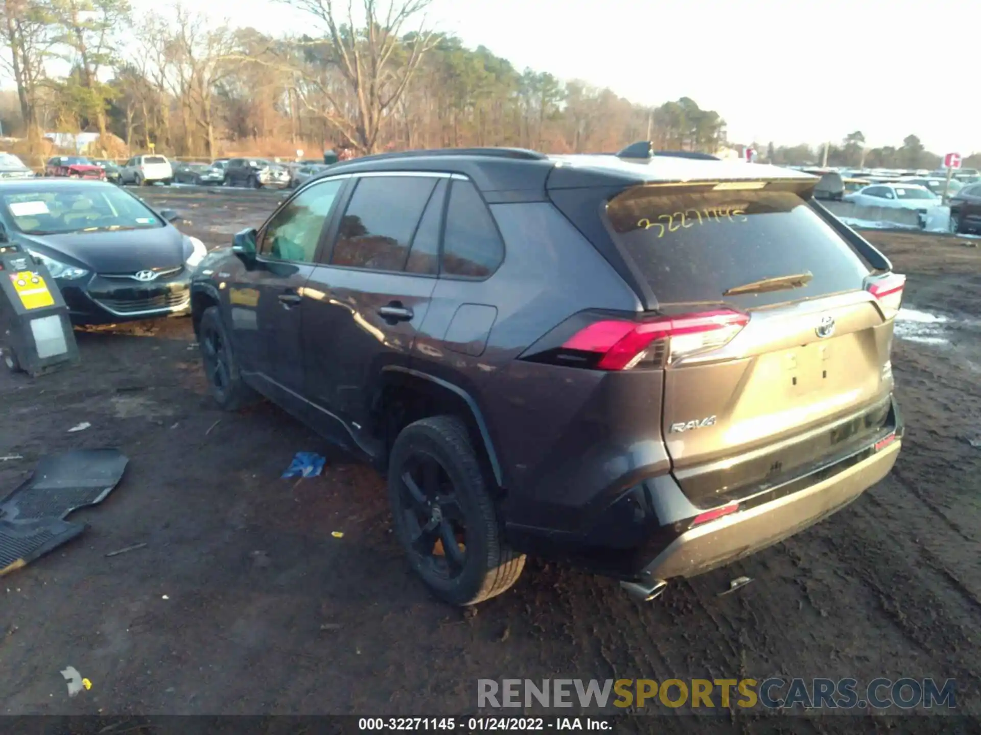 3 Photograph of a damaged car JTMEWRFV5LD527105 TOYOTA RAV4 2020