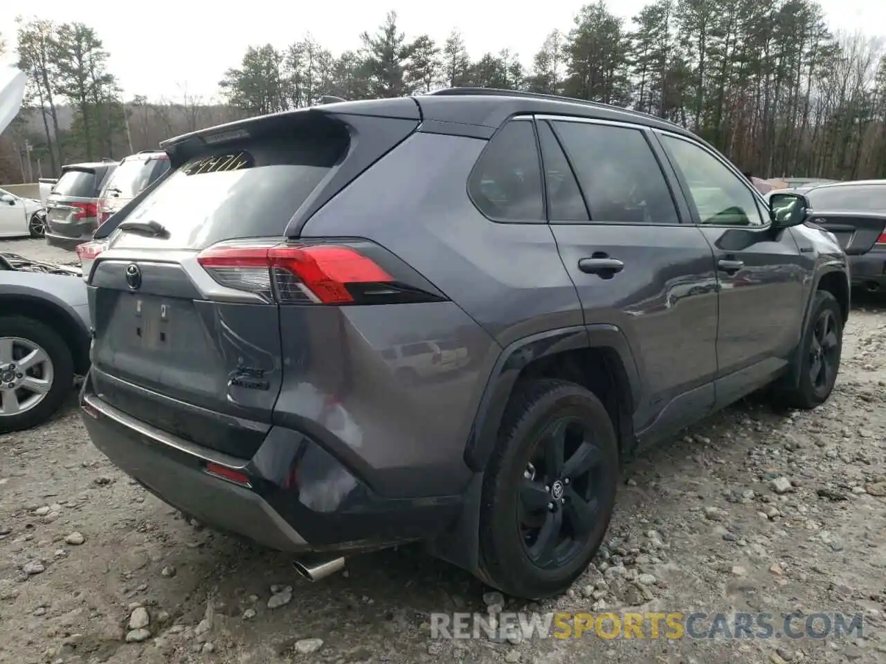 4 Photograph of a damaged car JTMEWRFV5LD532322 TOYOTA RAV4 2020