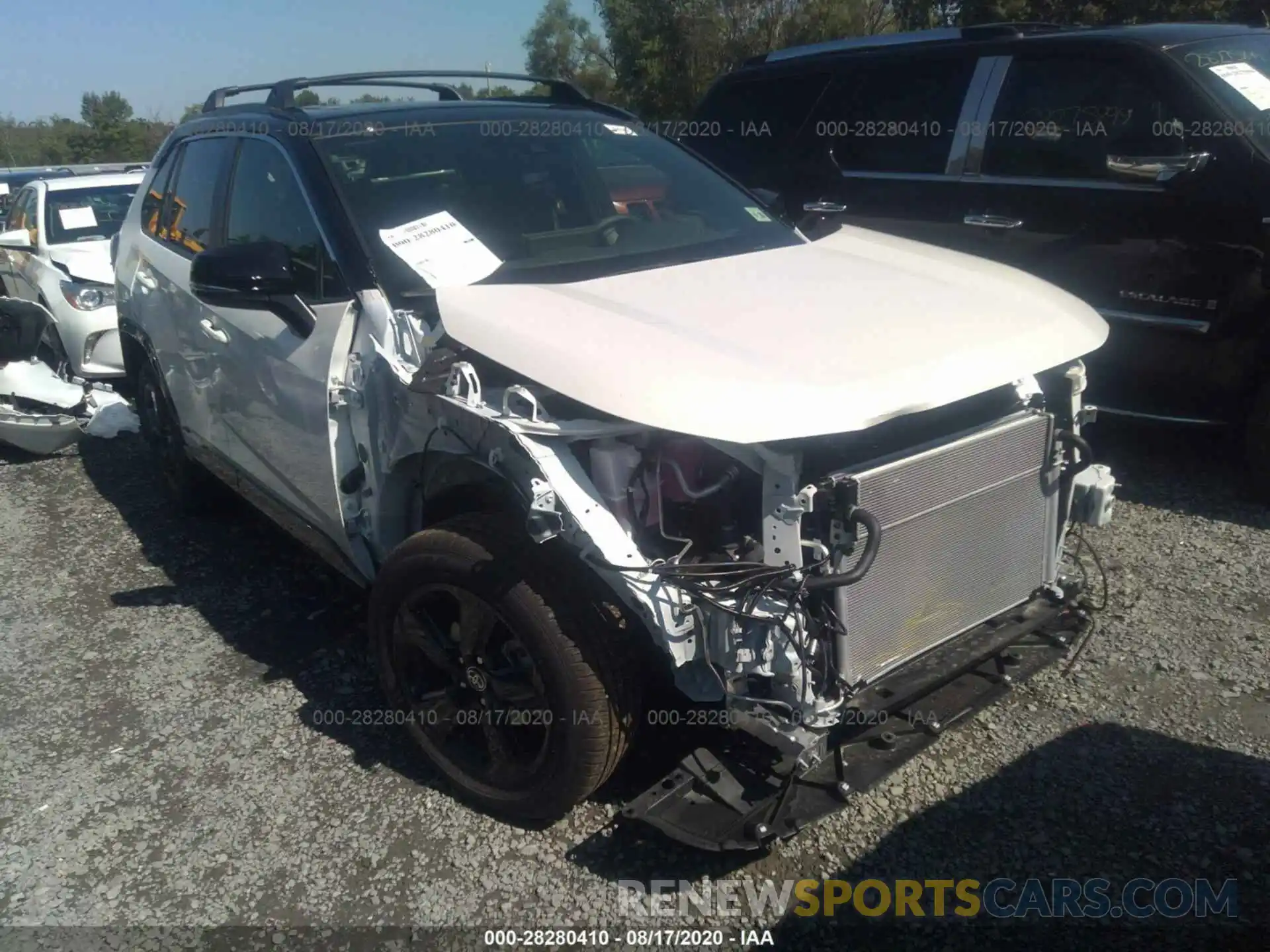 1 Photograph of a damaged car JTMEWRFV5LD544745 TOYOTA RAV4 2020