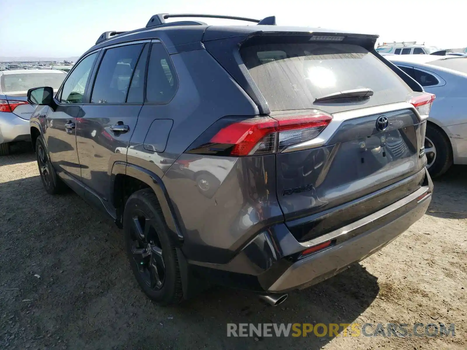 3 Photograph of a damaged car JTMEWRFV5LJ033571 TOYOTA RAV4 2020