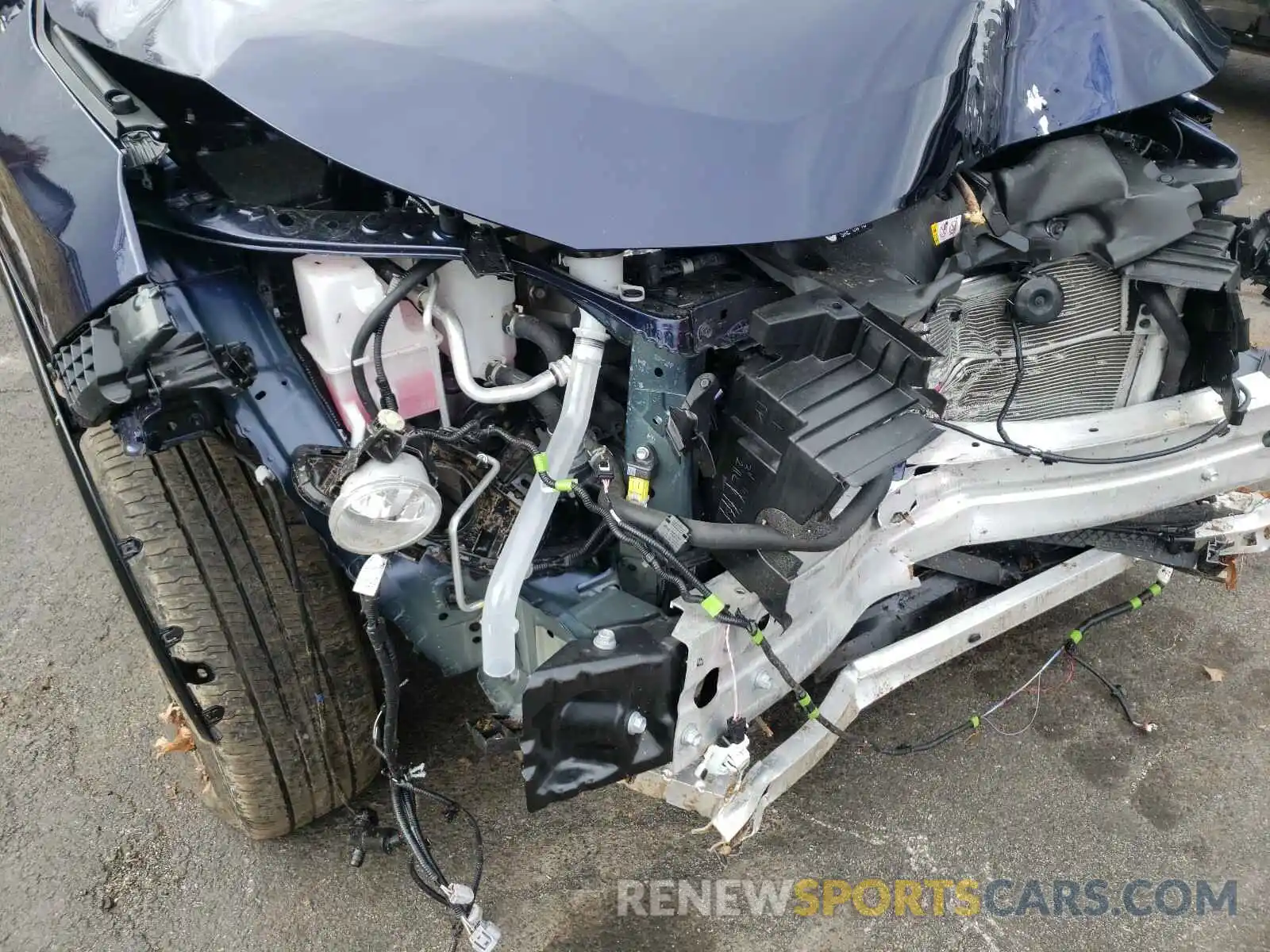 10 Photograph of a damaged car JTMEWRFV5LJ041797 TOYOTA RAV4 2020