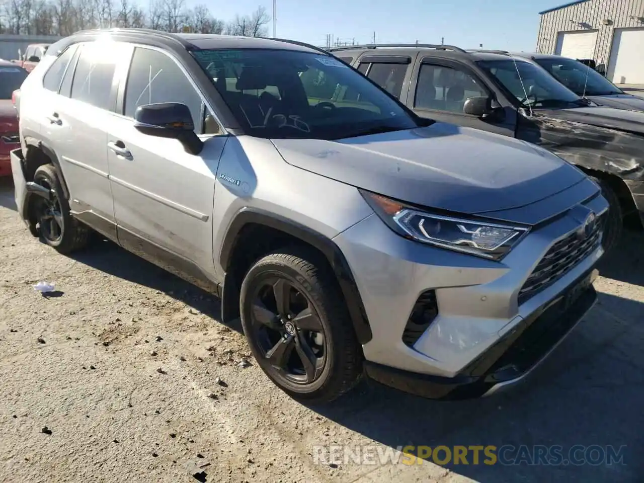 1 Photograph of a damaged car JTMEWRFV6LD543054 TOYOTA RAV4 2020