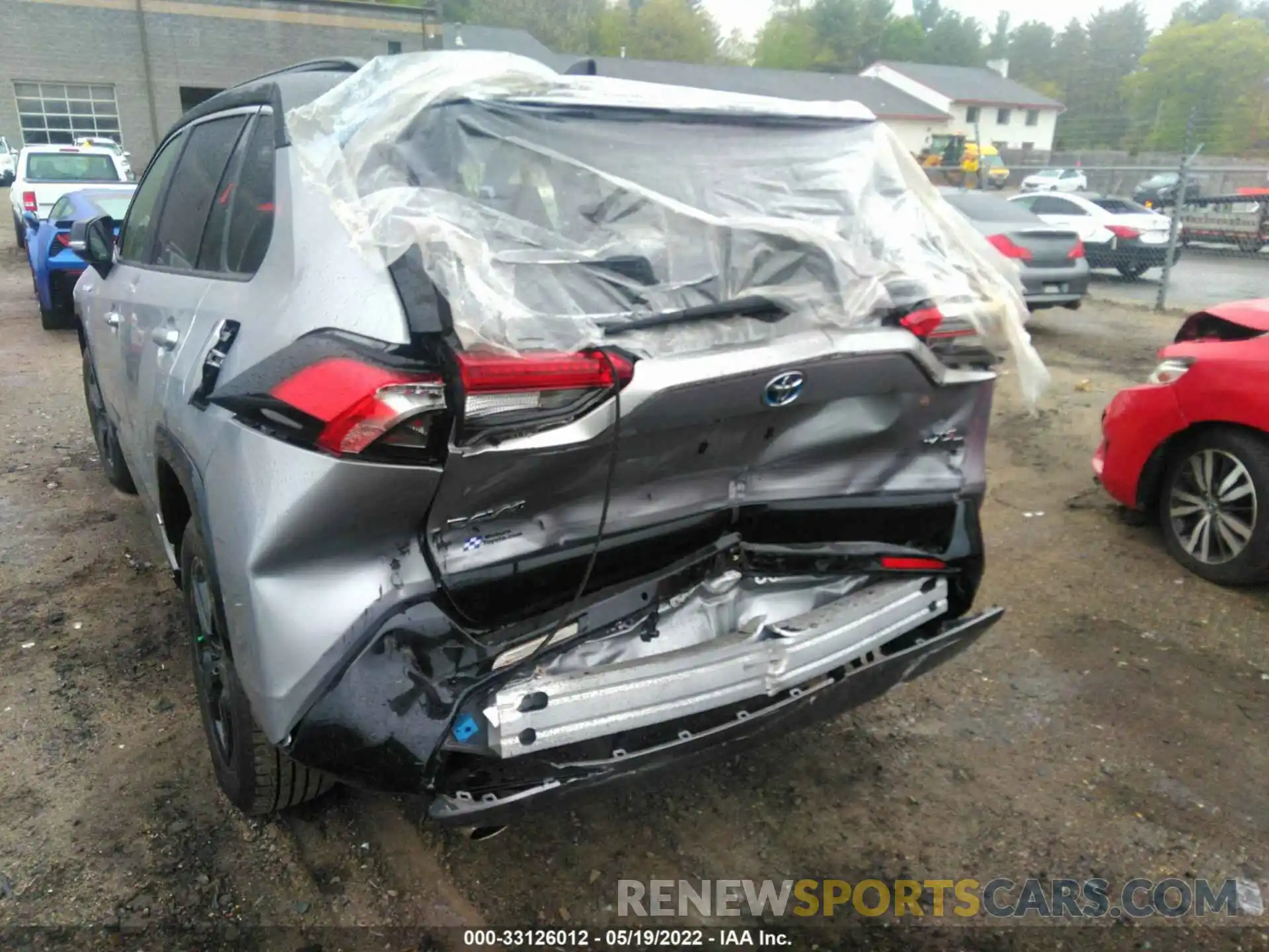 6 Photograph of a damaged car JTMEWRFV6LD550845 TOYOTA RAV4 2020