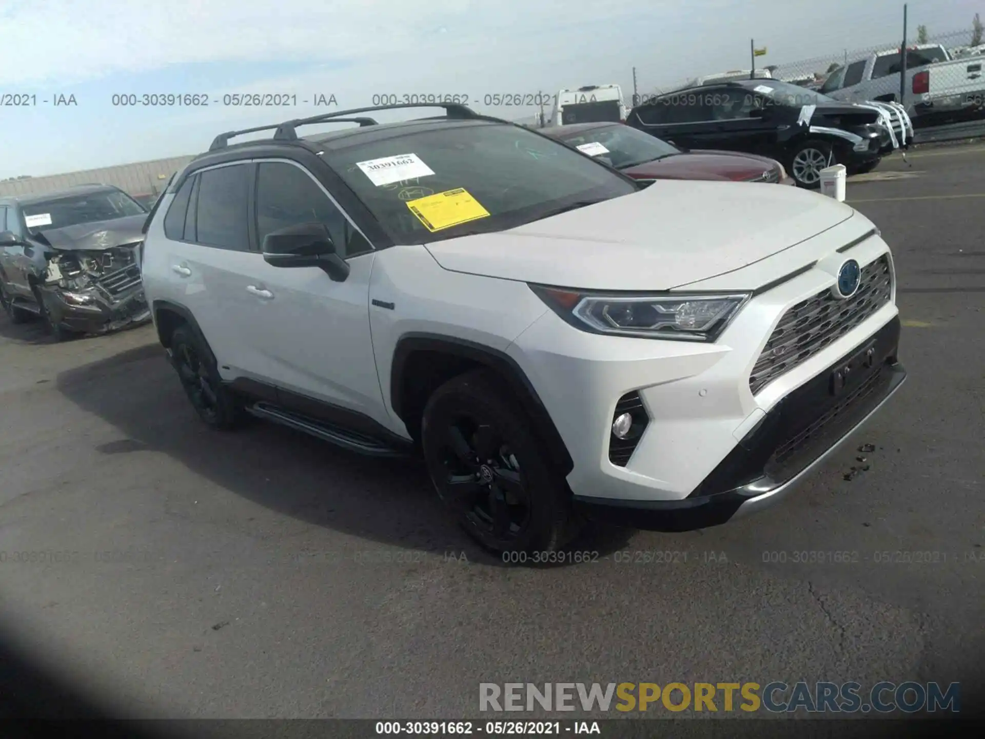 1 Фотография поврежденного автомобиля JTMEWRFV6LJ036947 TOYOTA RAV4 2020