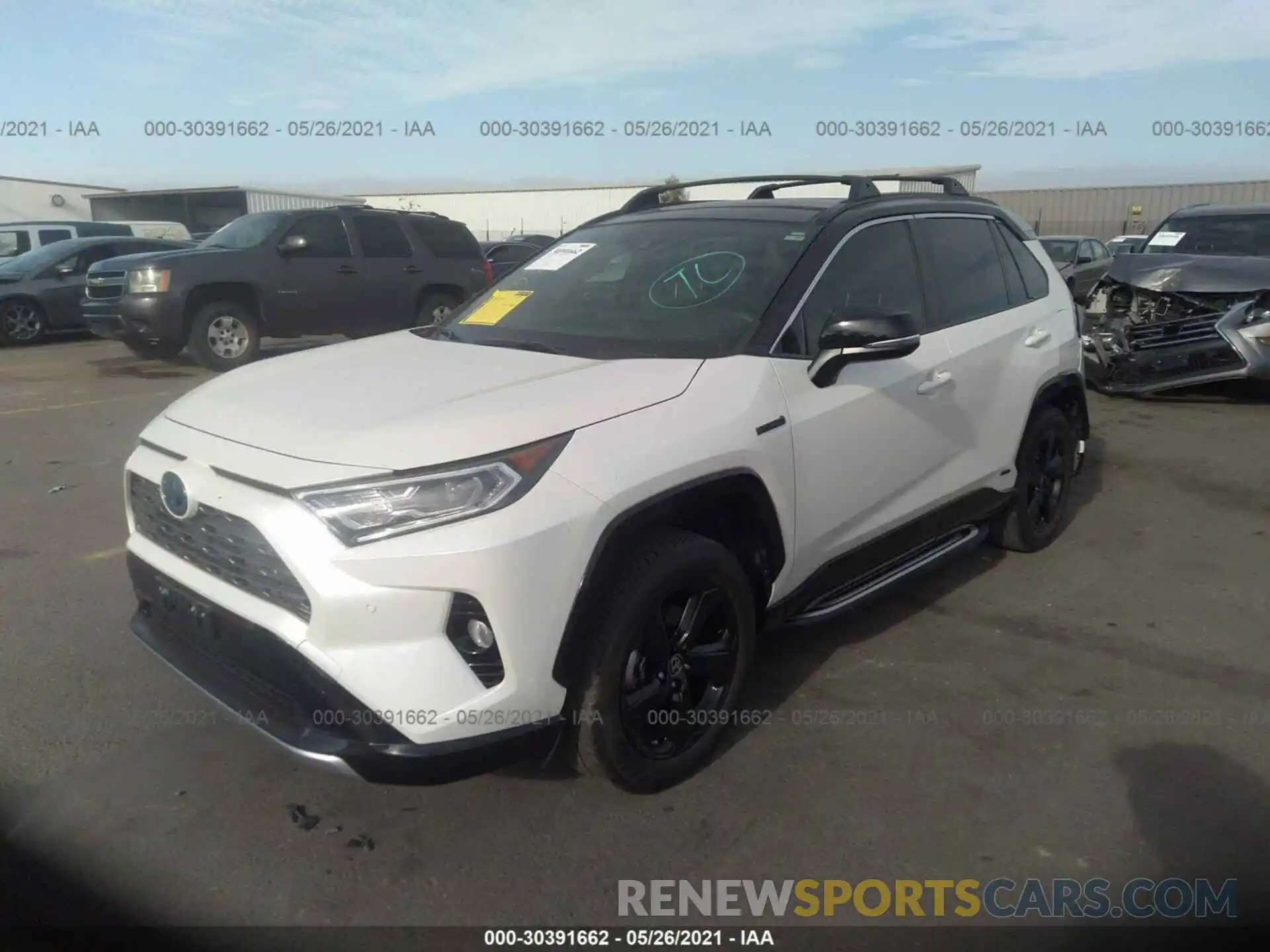 2 Photograph of a damaged car JTMEWRFV6LJ036947 TOYOTA RAV4 2020