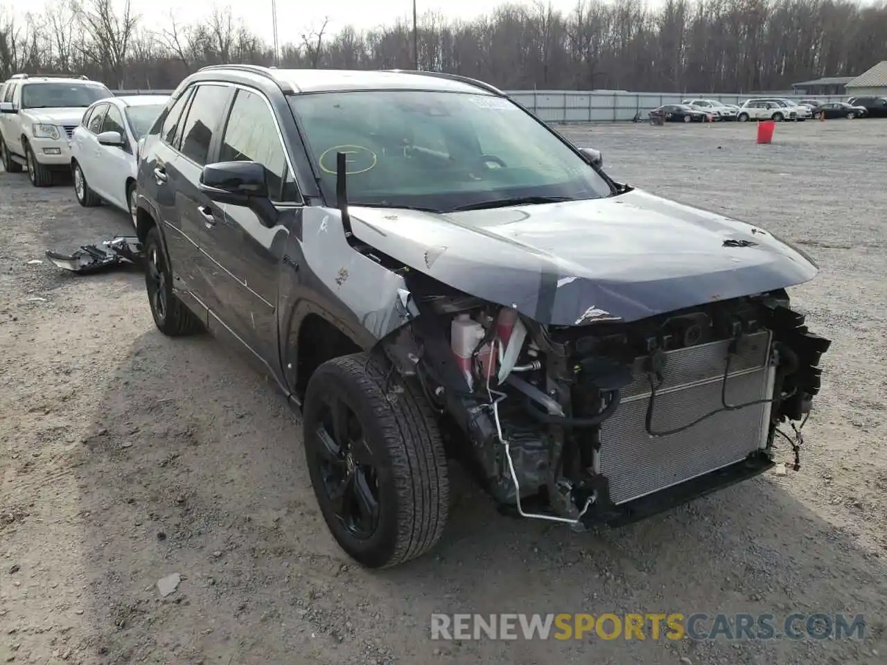 1 Photograph of a damaged car JTMEWRFV6LJ038990 TOYOTA RAV4 2020