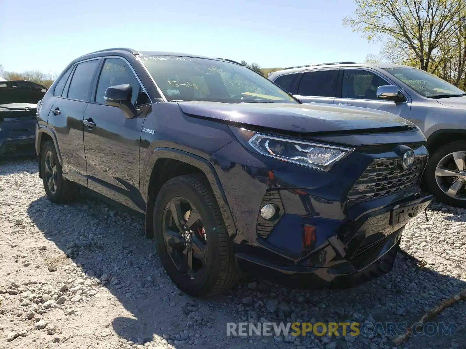 1 Photograph of a damaged car JTMEWRFV6LJ043218 TOYOTA RAV4 2020