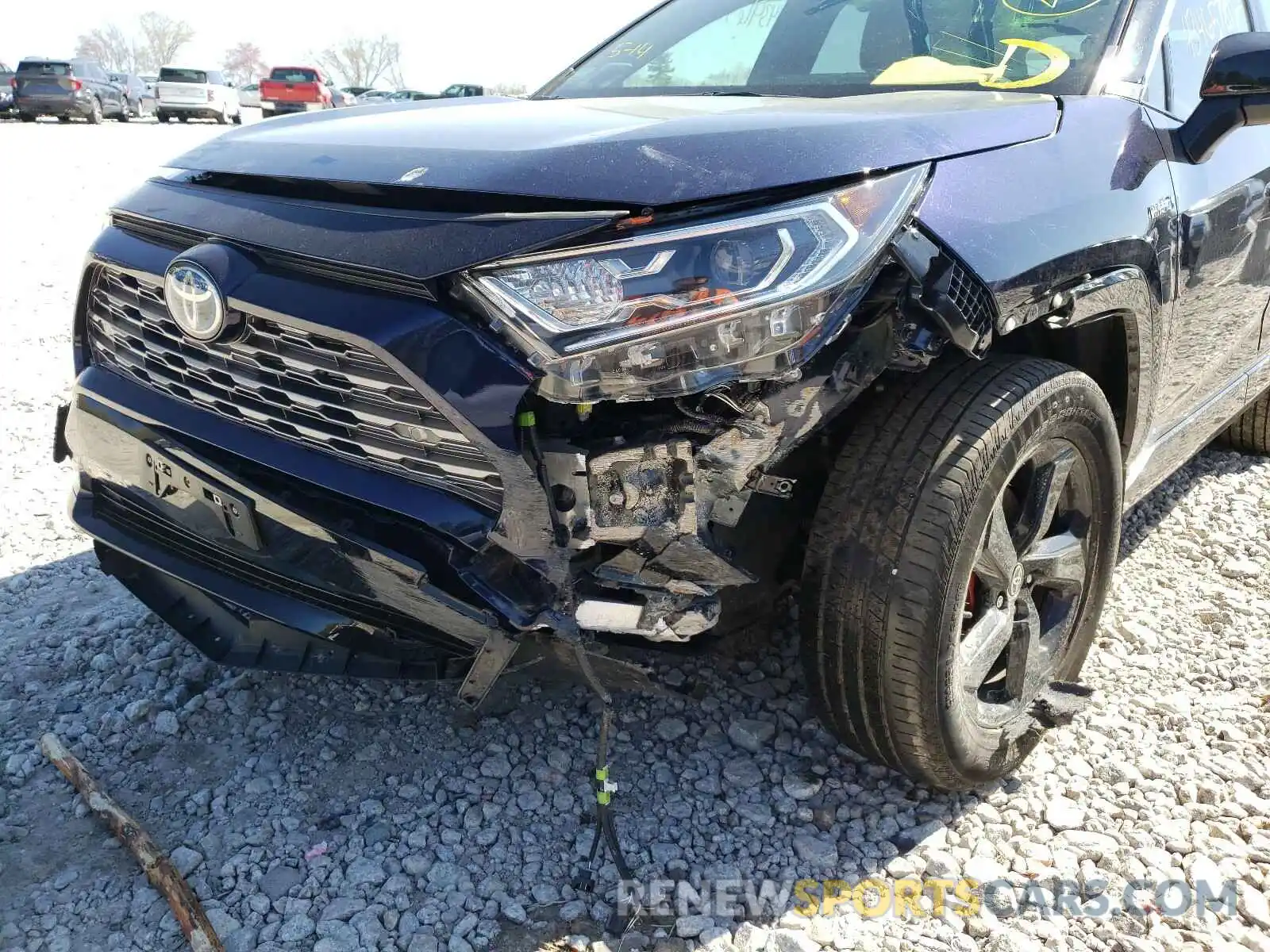 9 Photograph of a damaged car JTMEWRFV6LJ043218 TOYOTA RAV4 2020