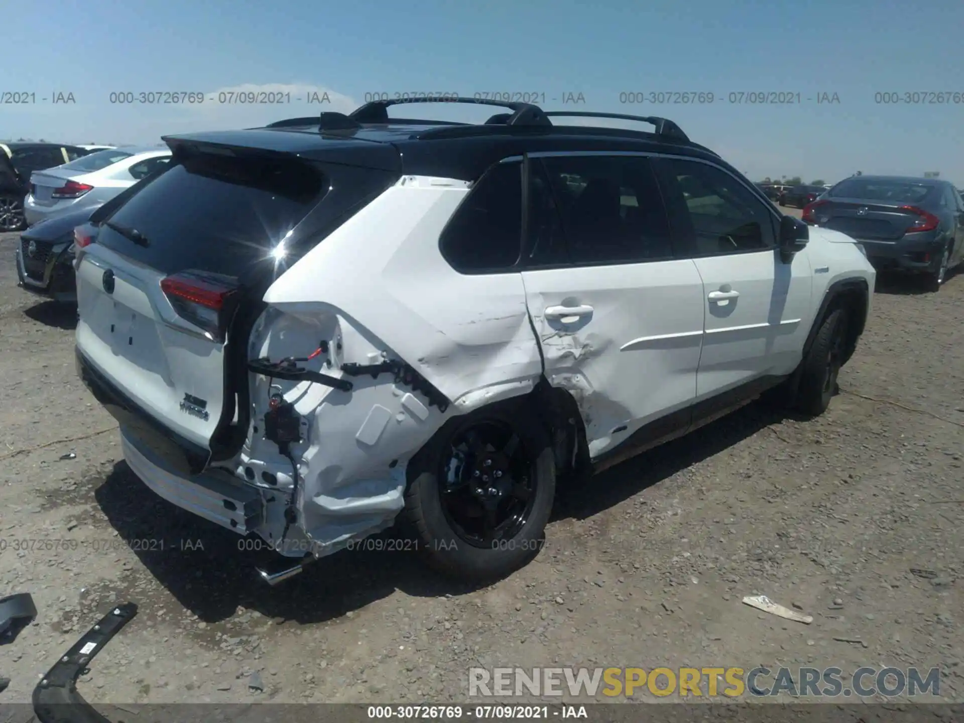 4 Photograph of a damaged car JTMEWRFV7LD532418 TOYOTA RAV4 2020