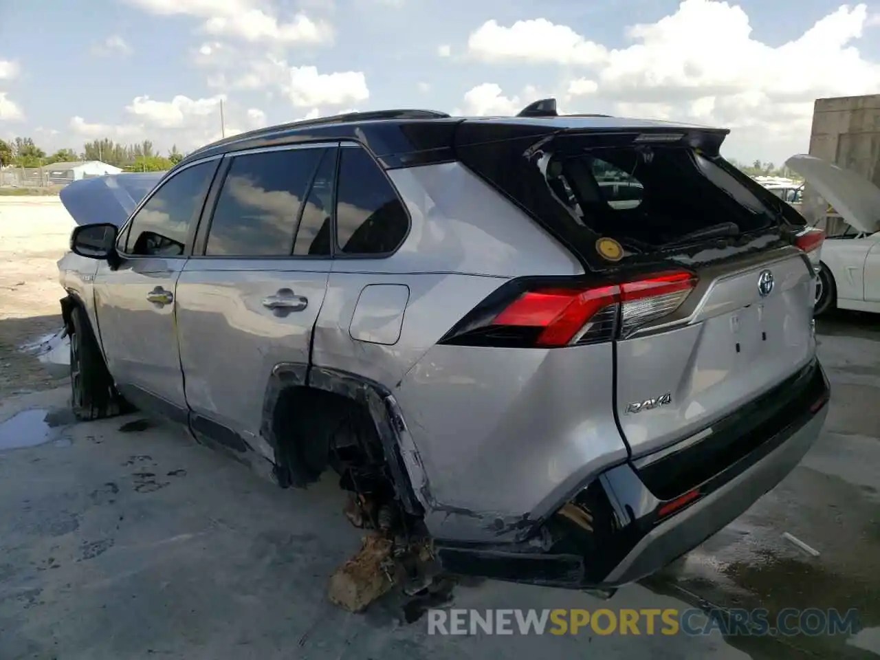 3 Photograph of a damaged car JTMEWRFV7LD534962 TOYOTA RAV4 2020