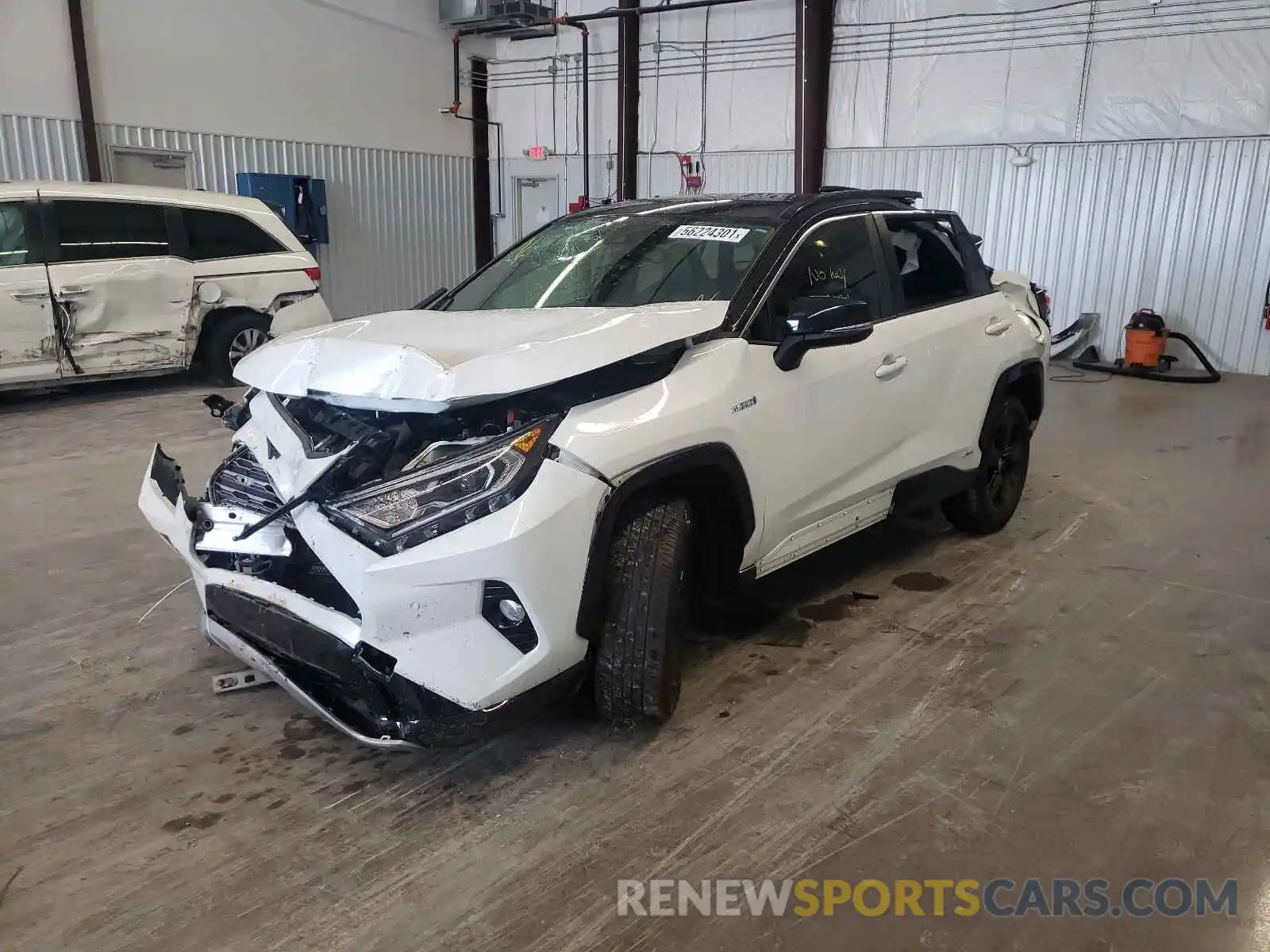 2 Photograph of a damaged car JTMEWRFV7LD538302 TOYOTA RAV4 2020