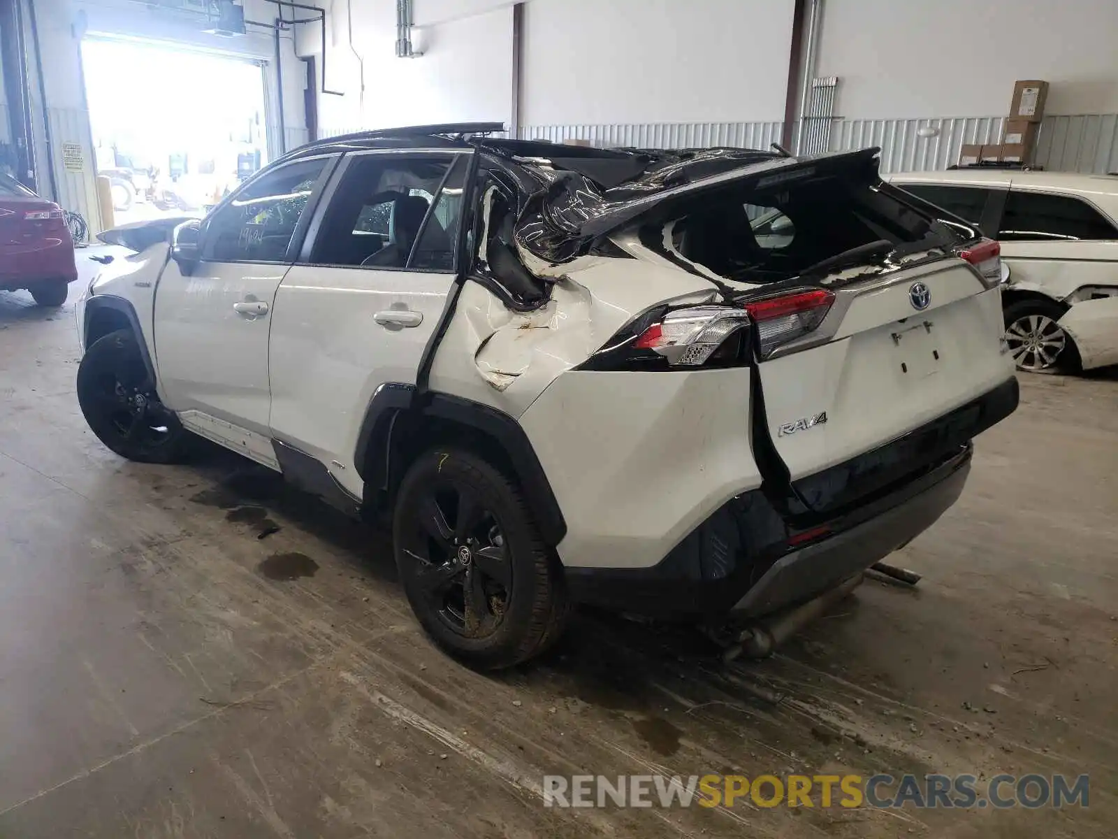 3 Photograph of a damaged car JTMEWRFV7LD538302 TOYOTA RAV4 2020