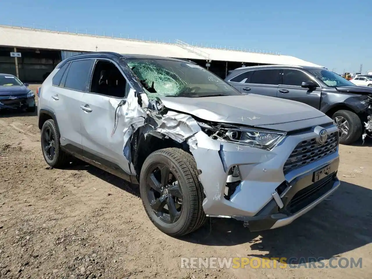 4 Photograph of a damaged car JTMEWRFV7LD549297 TOYOTA RAV4 2020