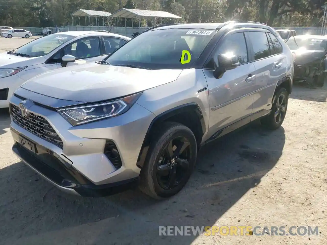 2 Photograph of a damaged car JTMEWRFV7LJ031451 TOYOTA RAV4 2020