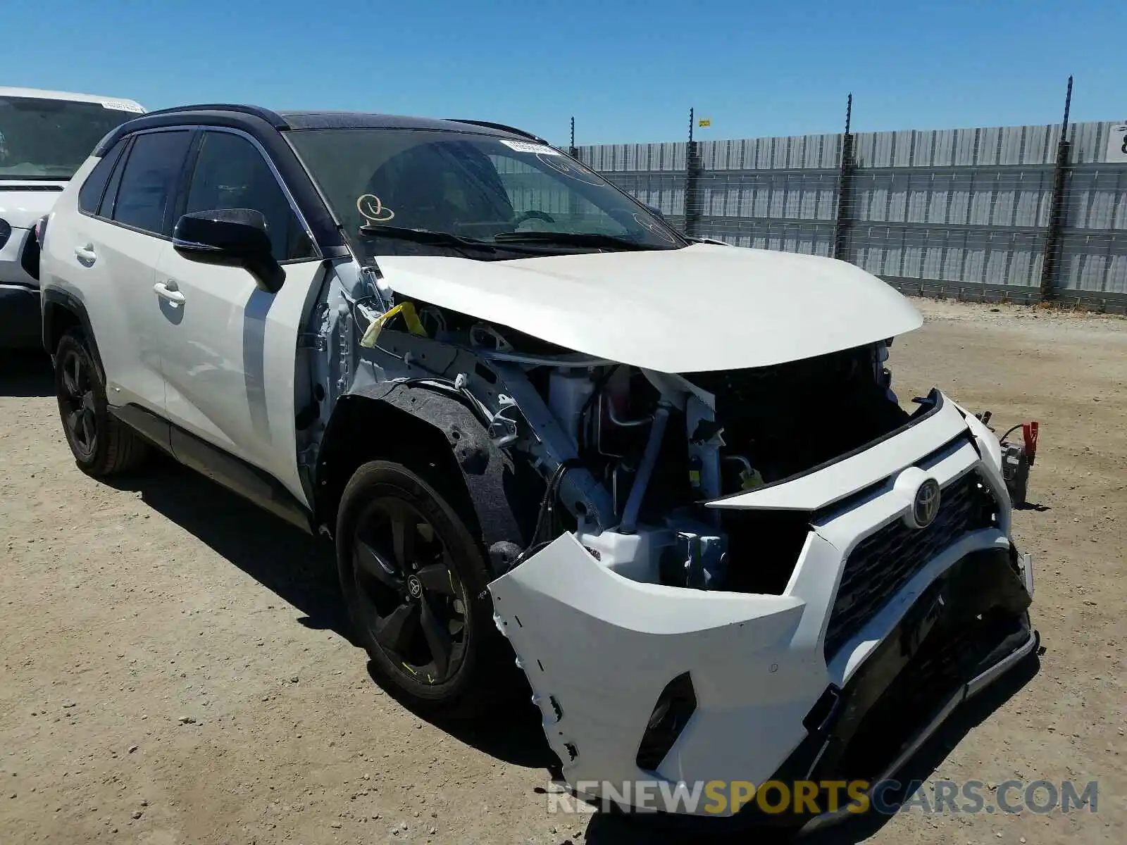 1 Photograph of a damaged car JTMEWRFV7LJ037203 TOYOTA RAV4 2020