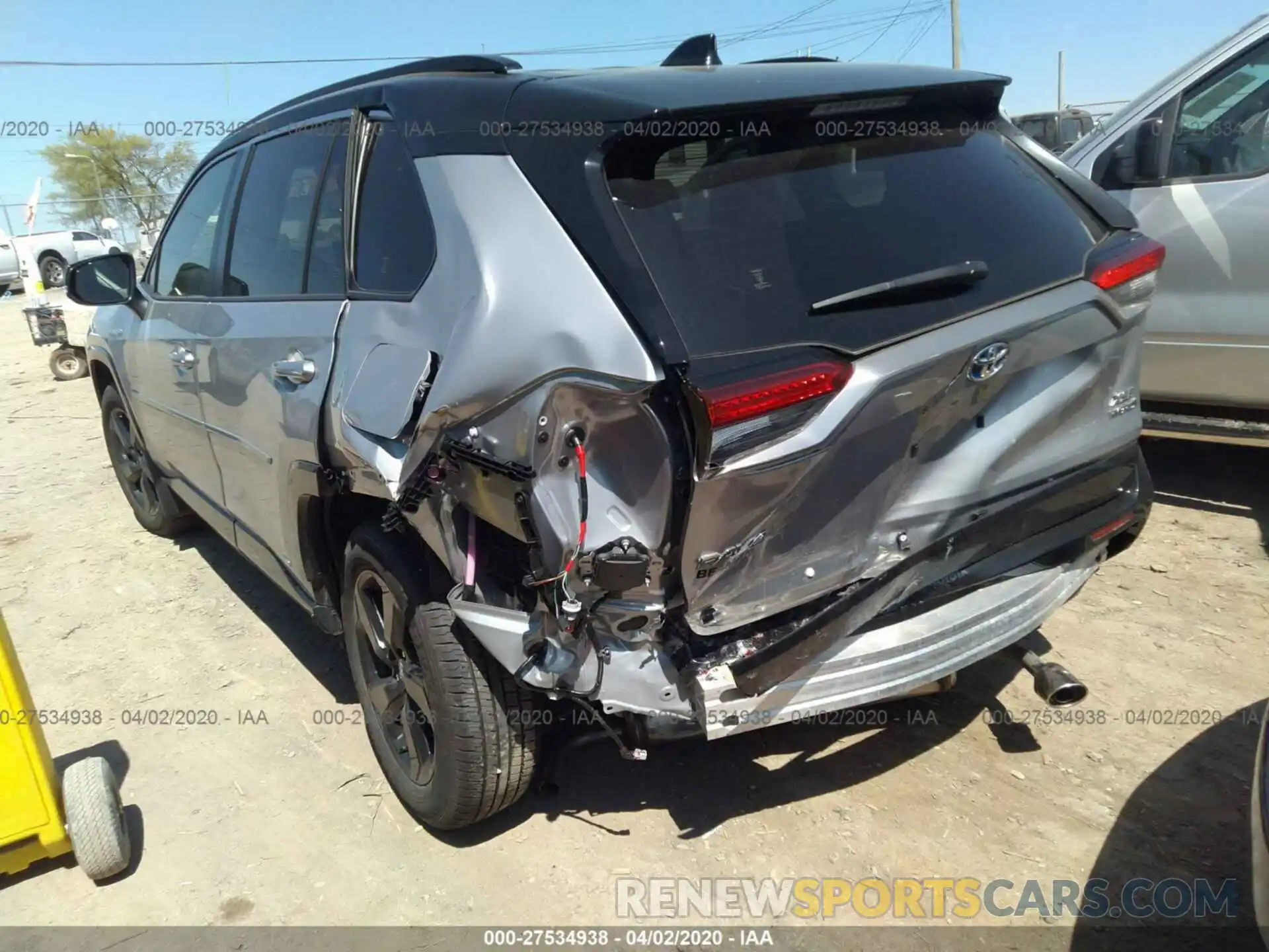 3 Photograph of a damaged car JTMEWRFV7LJ037363 TOYOTA RAV4 2020