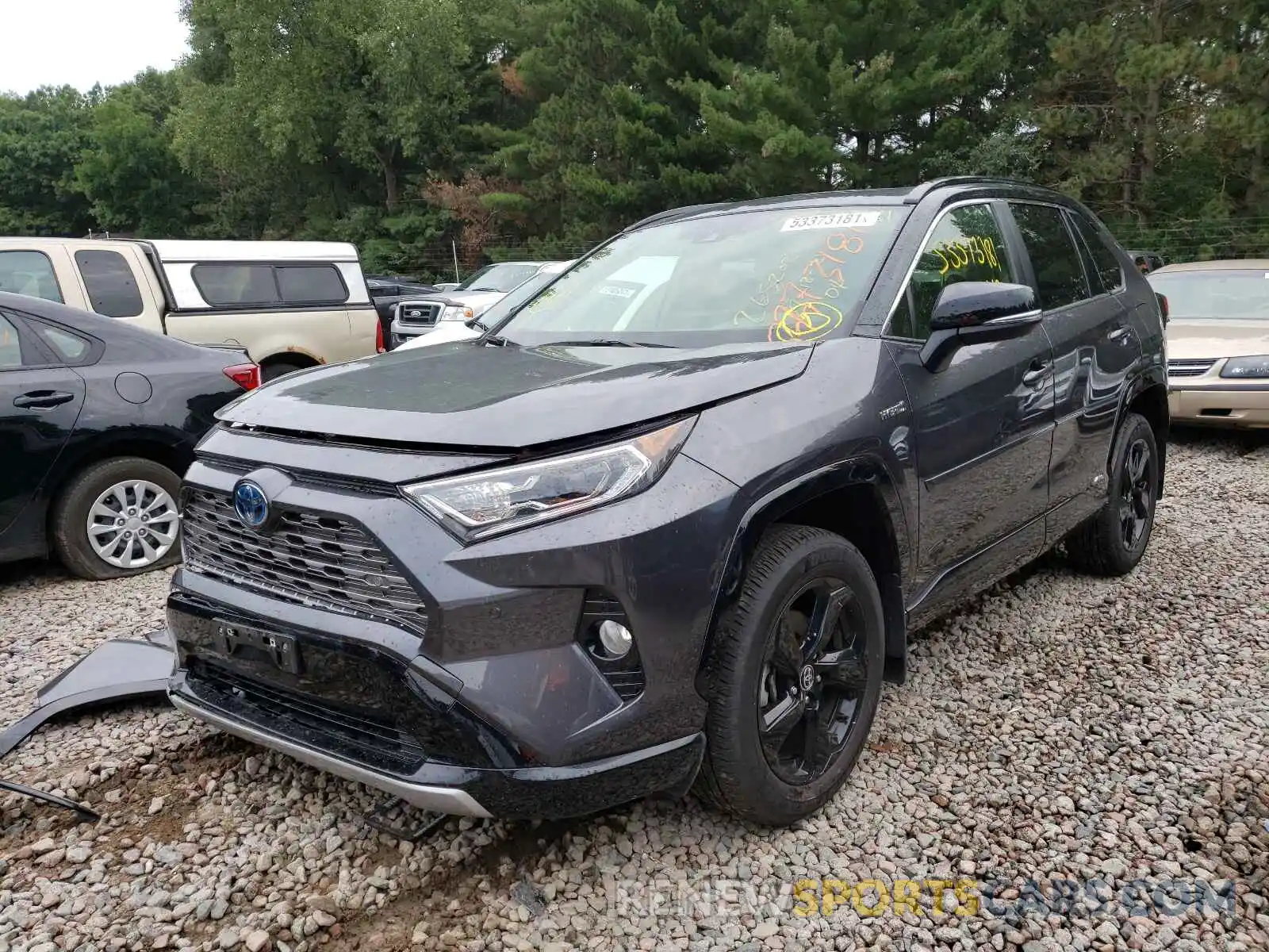 2 Photograph of a damaged car JTMEWRFV7LJ039467 TOYOTA RAV4 2020