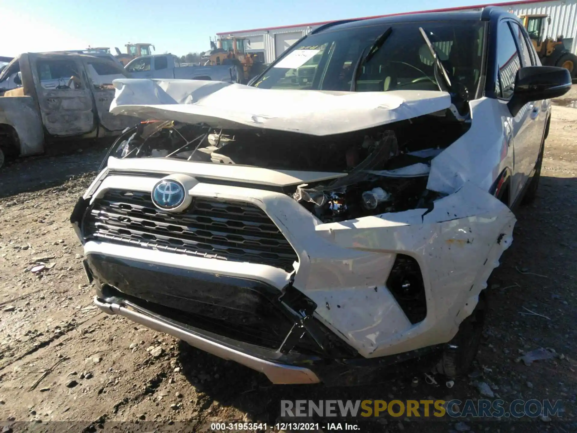 6 Photograph of a damaged car JTMEWRFV7LJ046533 TOYOTA RAV4 2020