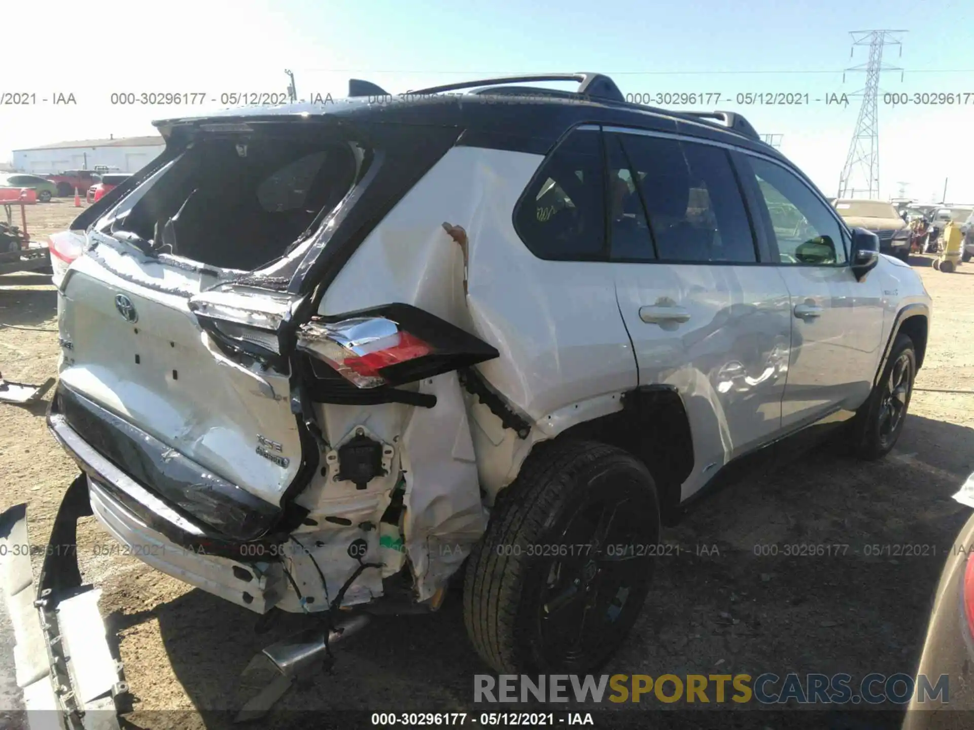 4 Photograph of a damaged car JTMEWRFV7LJ046614 TOYOTA RAV4 2020