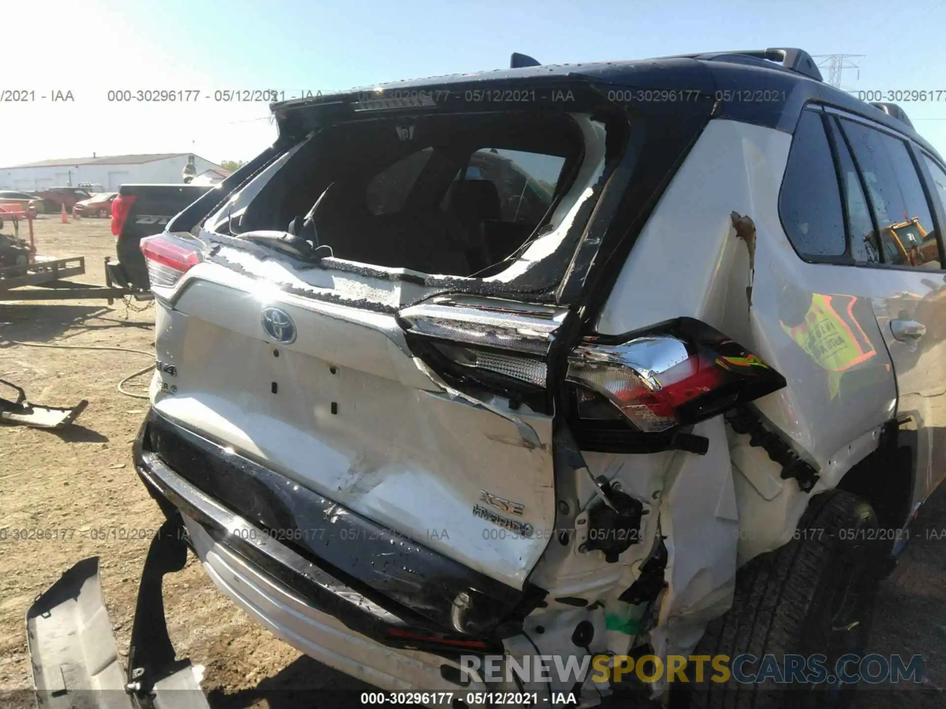 6 Photograph of a damaged car JTMEWRFV7LJ046614 TOYOTA RAV4 2020