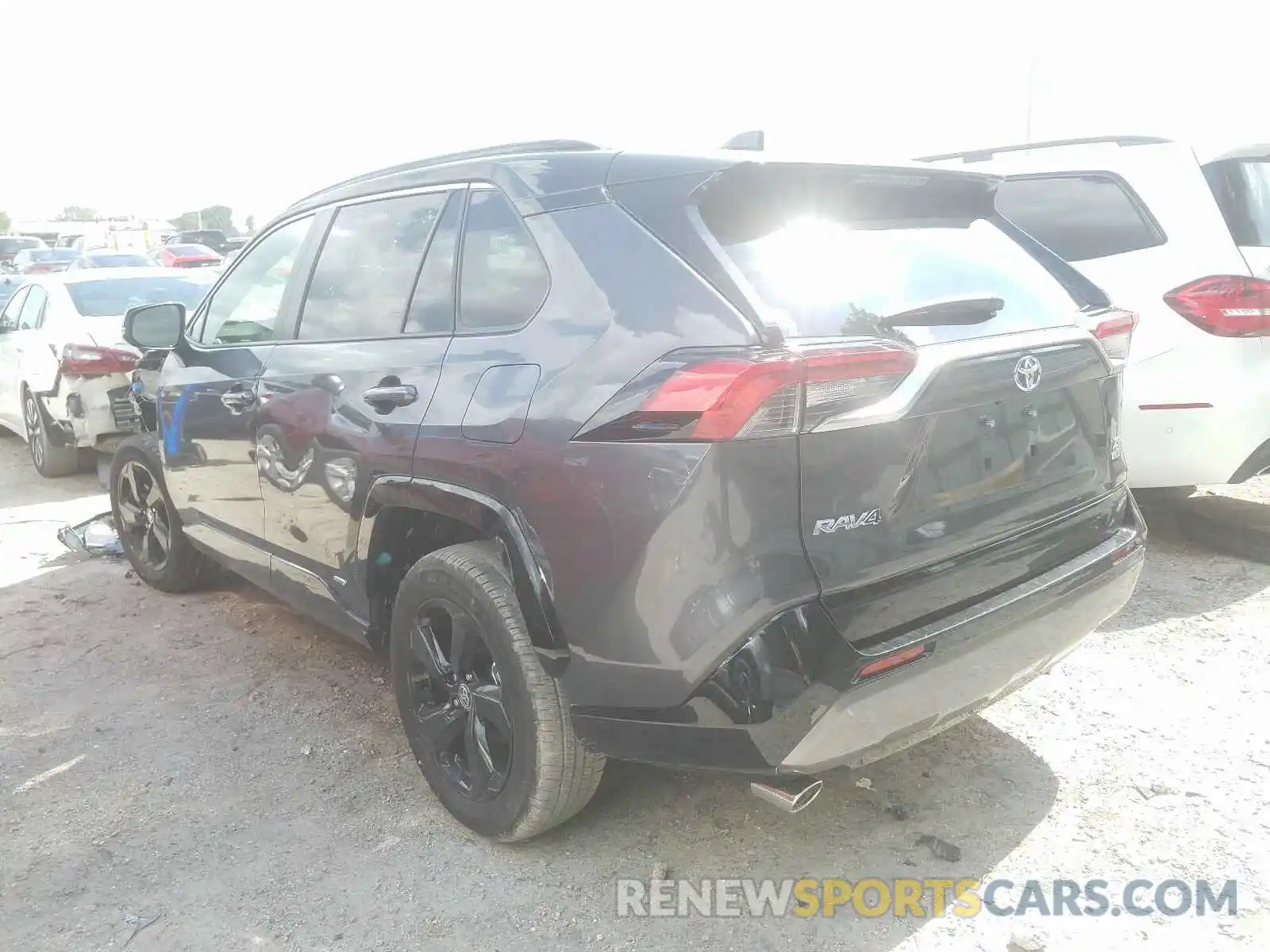 3 Photograph of a damaged car JTMEWRFV7LJ048279 TOYOTA RAV4 2020