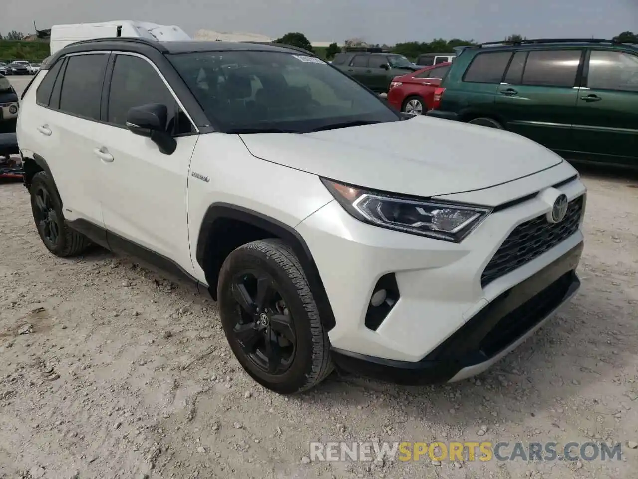 1 Photograph of a damaged car JTMEWRFV7LJ048671 TOYOTA RAV4 2020