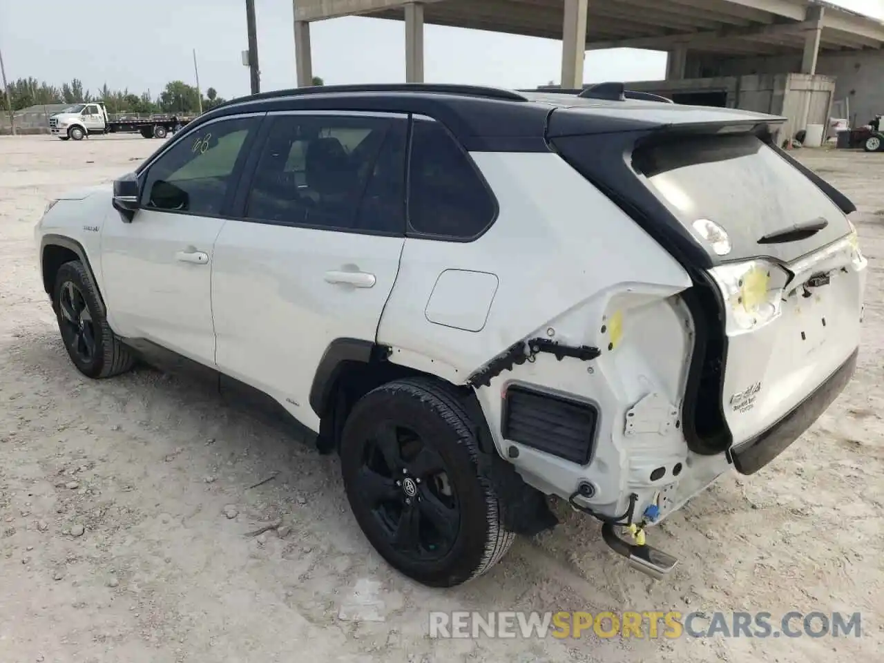 3 Photograph of a damaged car JTMEWRFV7LJ048671 TOYOTA RAV4 2020