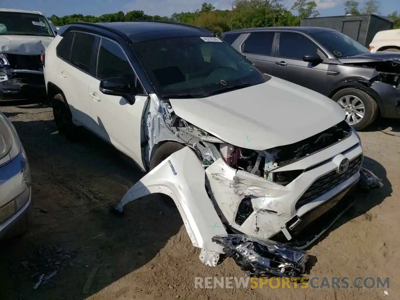 1 Photograph of a damaged car JTMEWRFV8LD532914 TOYOTA RAV4 2020