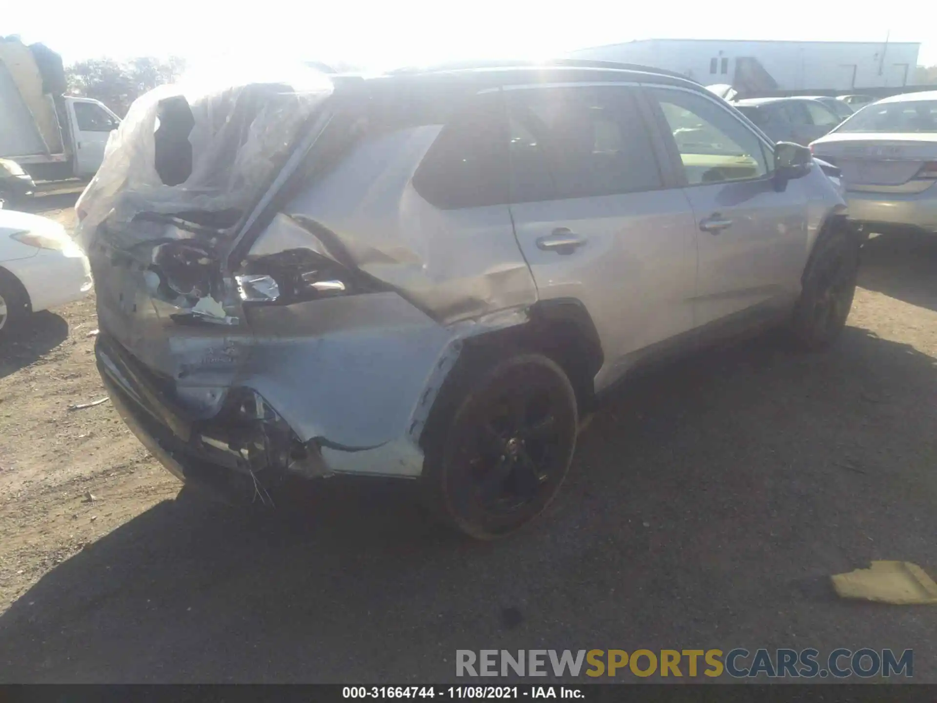 4 Photograph of a damaged car JTMEWRFV8LD543671 TOYOTA RAV4 2020