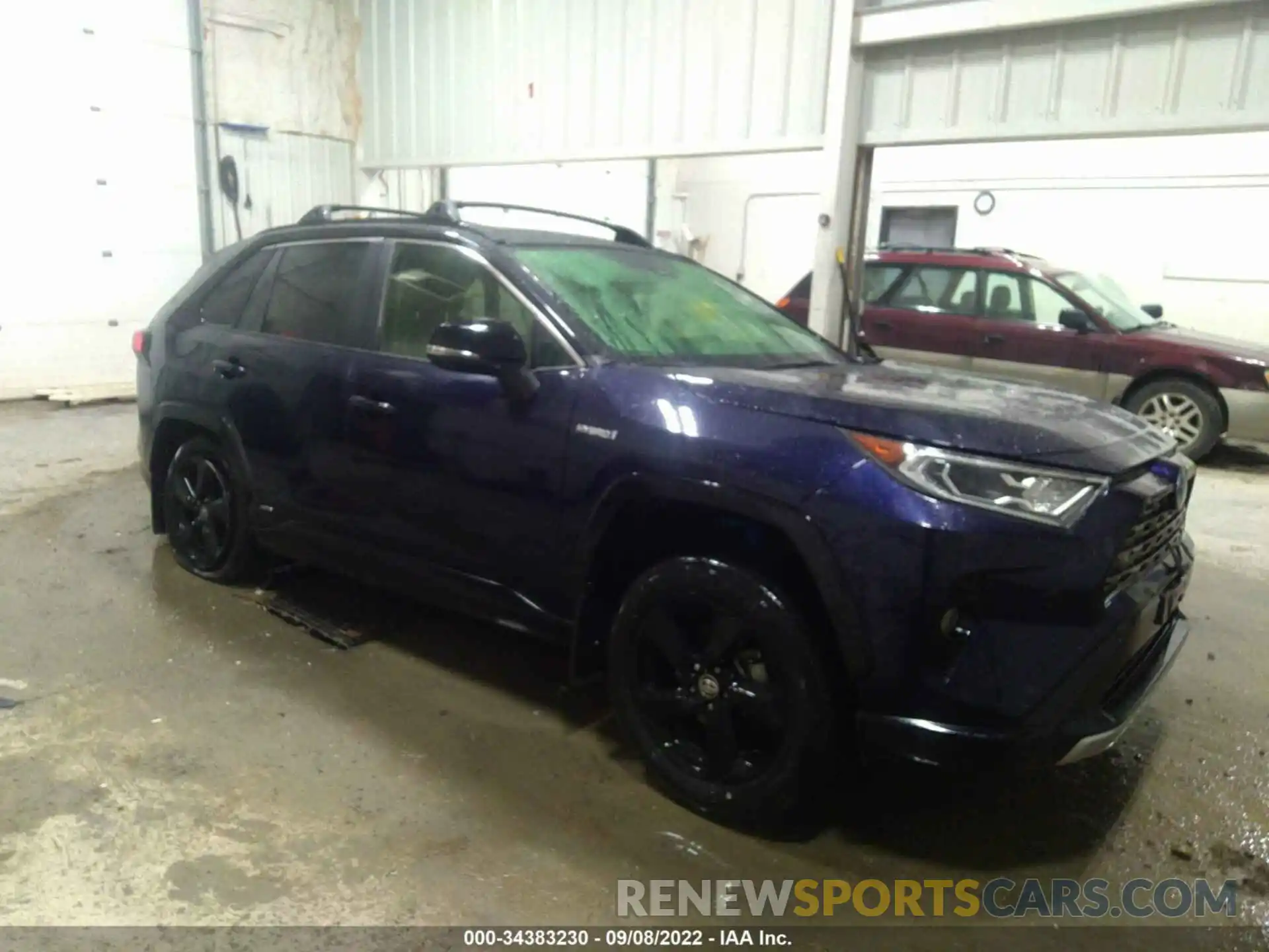 1 Photograph of a damaged car JTMEWRFV8LD545128 TOYOTA RAV4 2020