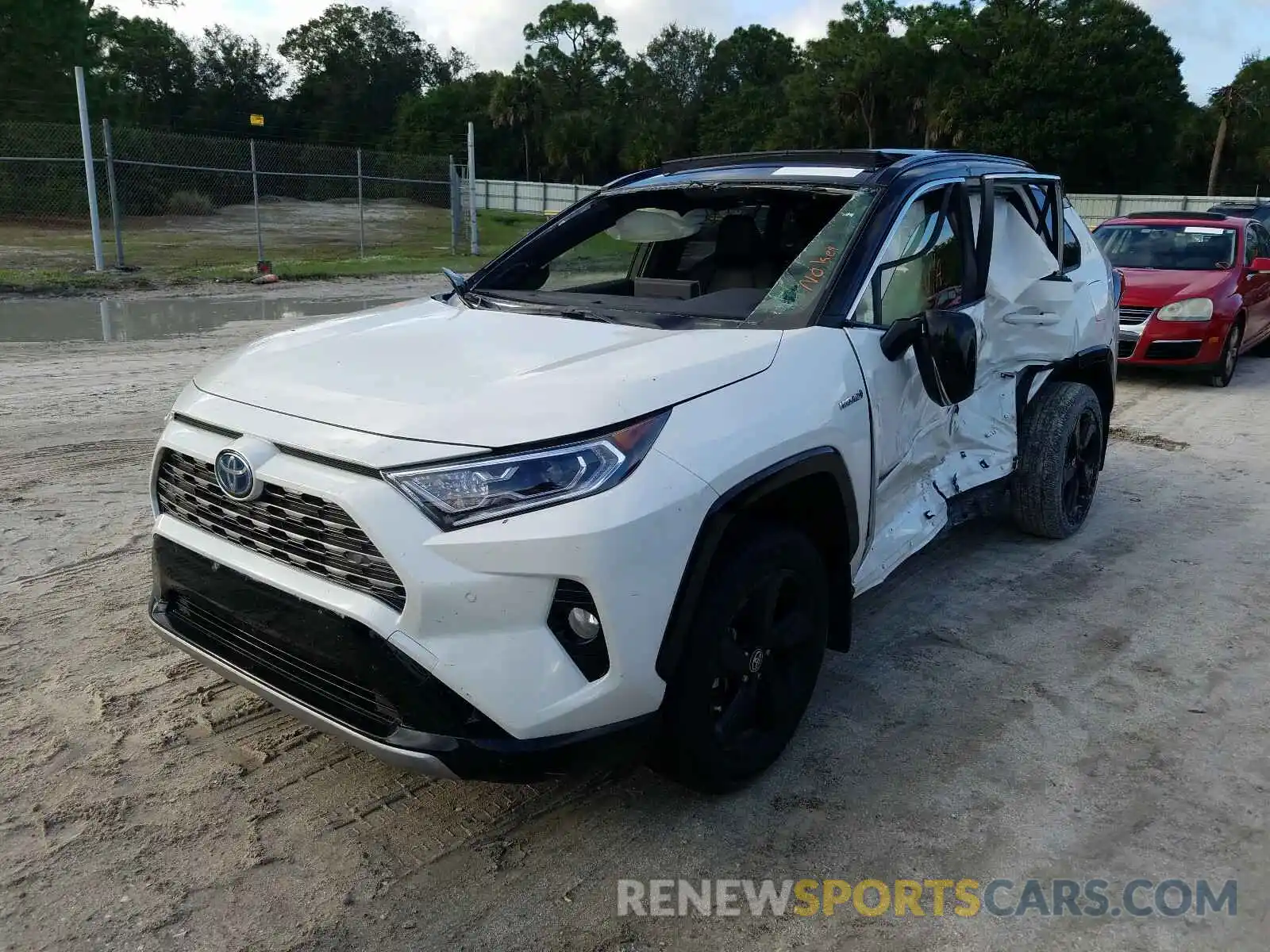 2 Photograph of a damaged car JTMEWRFV8LD549647 TOYOTA RAV4 2020