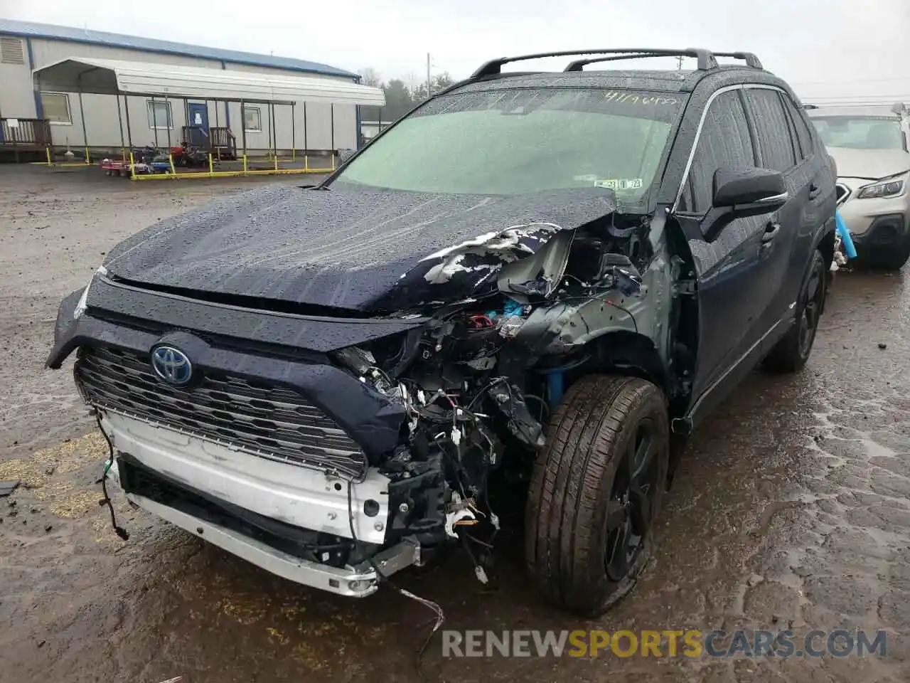 2 Photograph of a damaged car JTMEWRFV8LJ032060 TOYOTA RAV4 2020