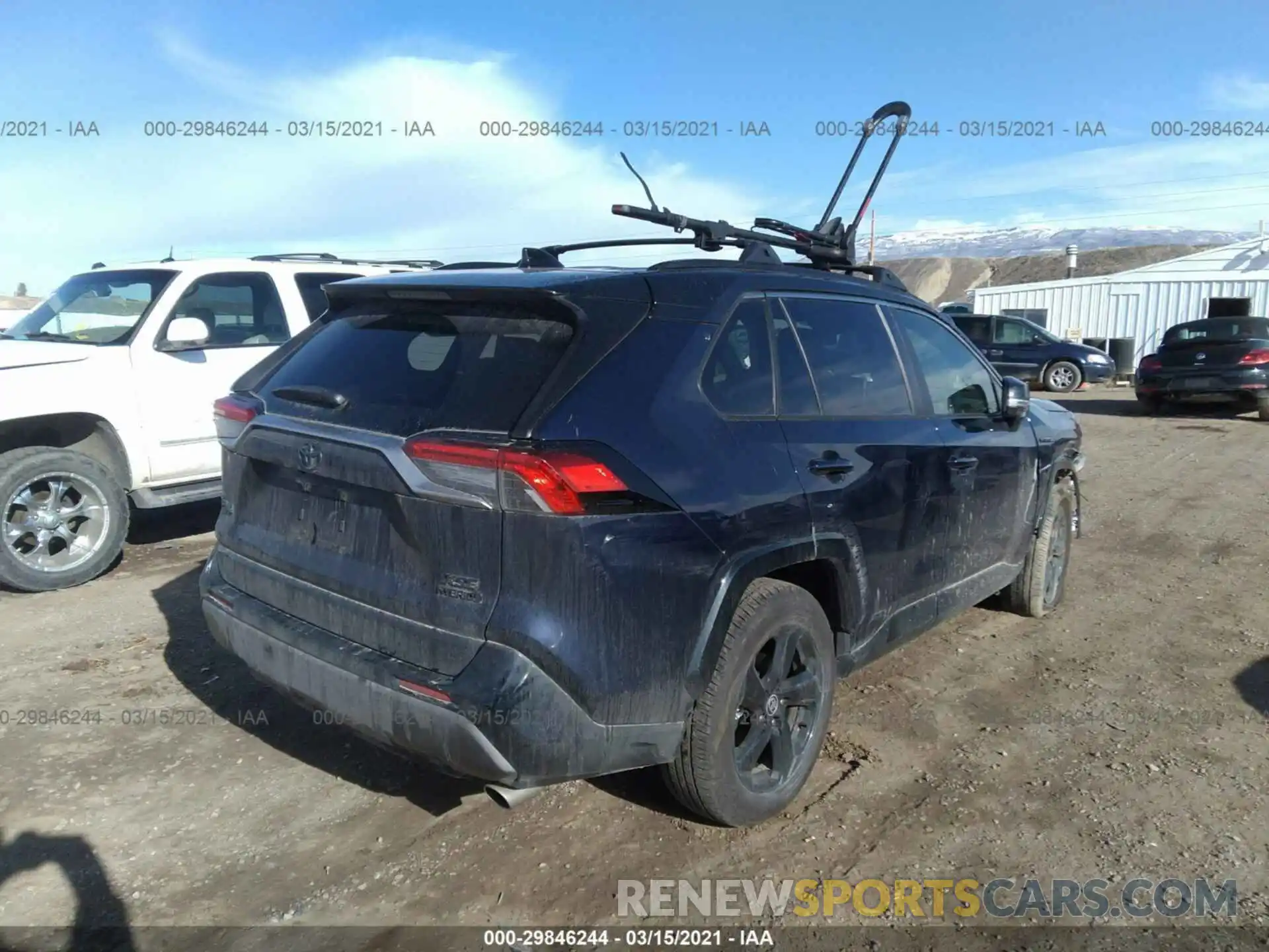 4 Photograph of a damaged car JTMEWRFV8LJ036142 TOYOTA RAV4 2020