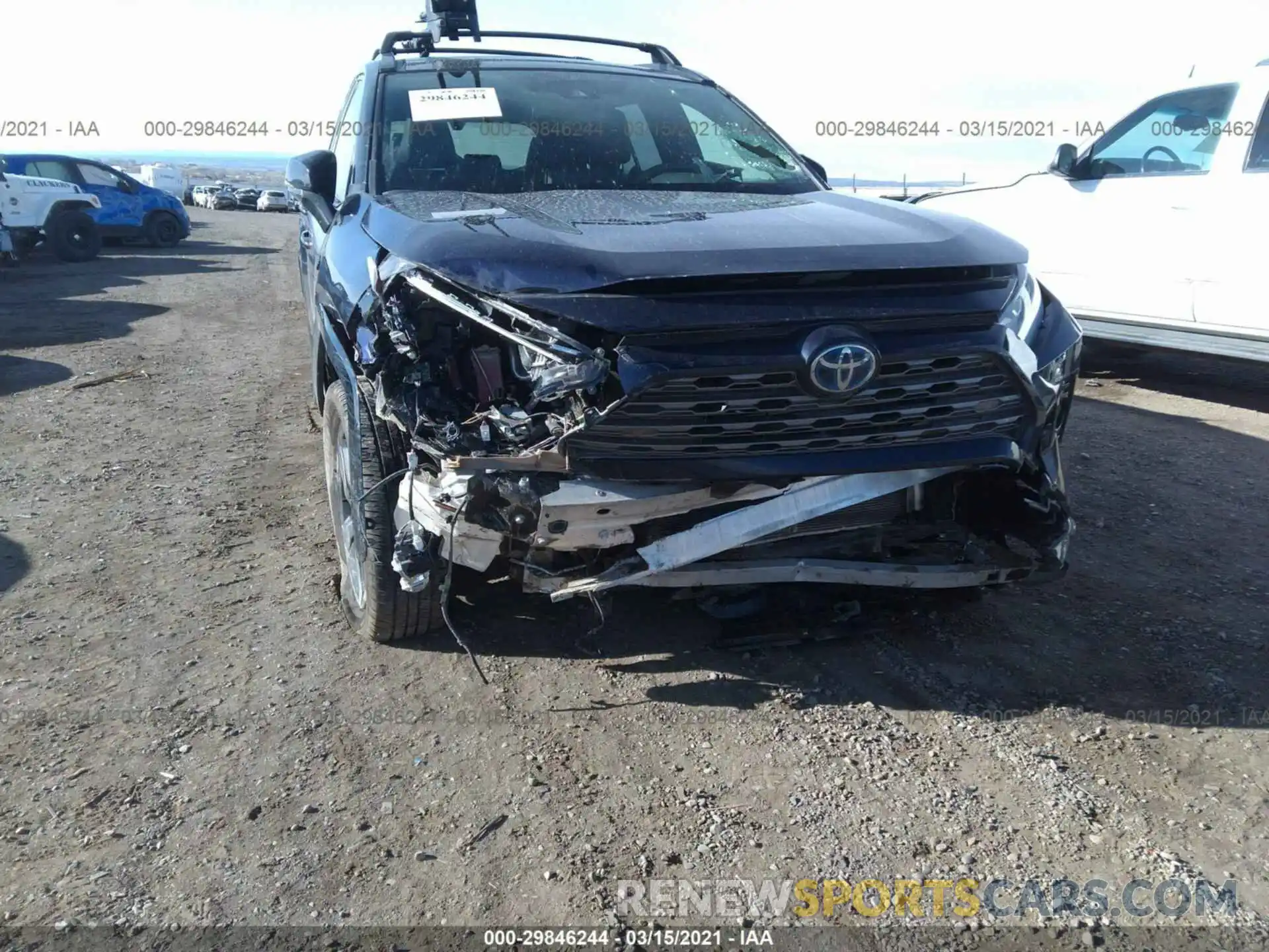 6 Photograph of a damaged car JTMEWRFV8LJ036142 TOYOTA RAV4 2020