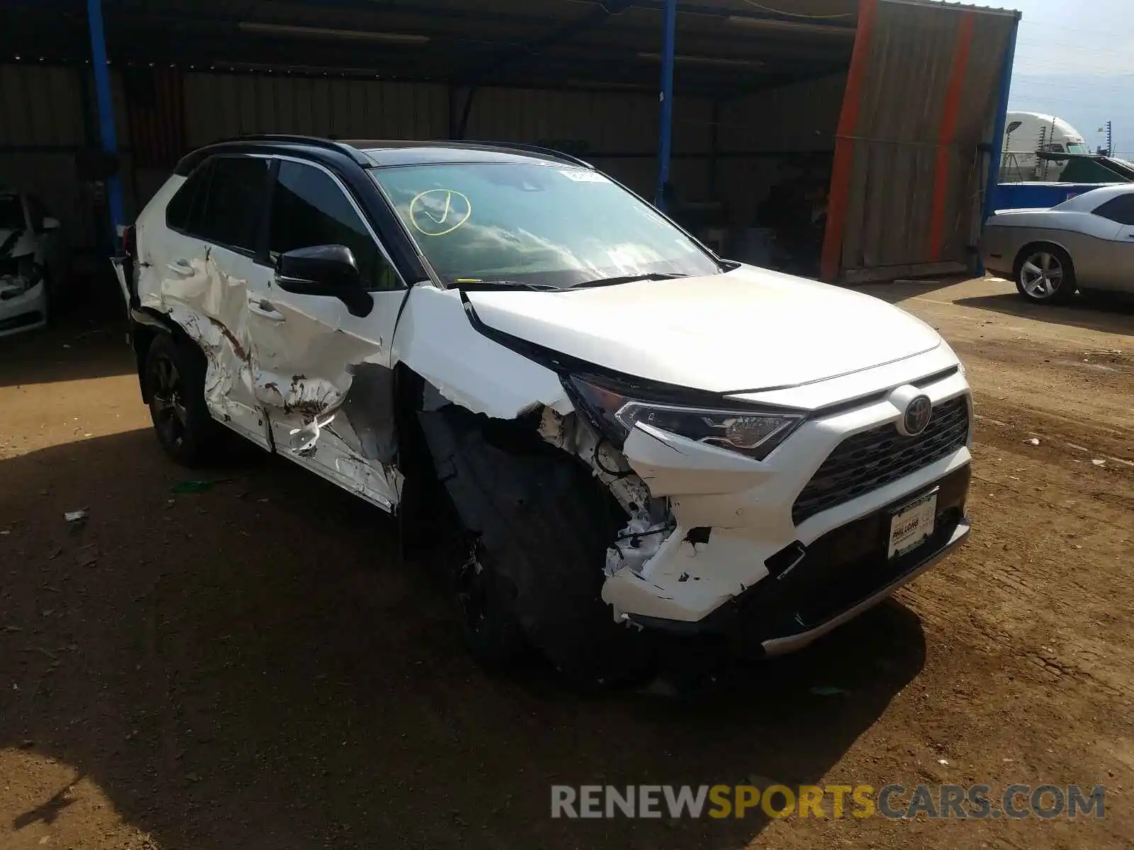 1 Photograph of a damaged car JTMEWRFV9LD532713 TOYOTA RAV4 2020