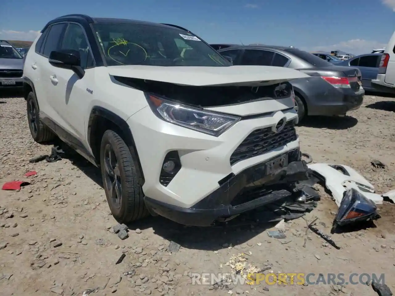 9 Photograph of a damaged car JTMEWRFV9LD533862 TOYOTA RAV4 2020