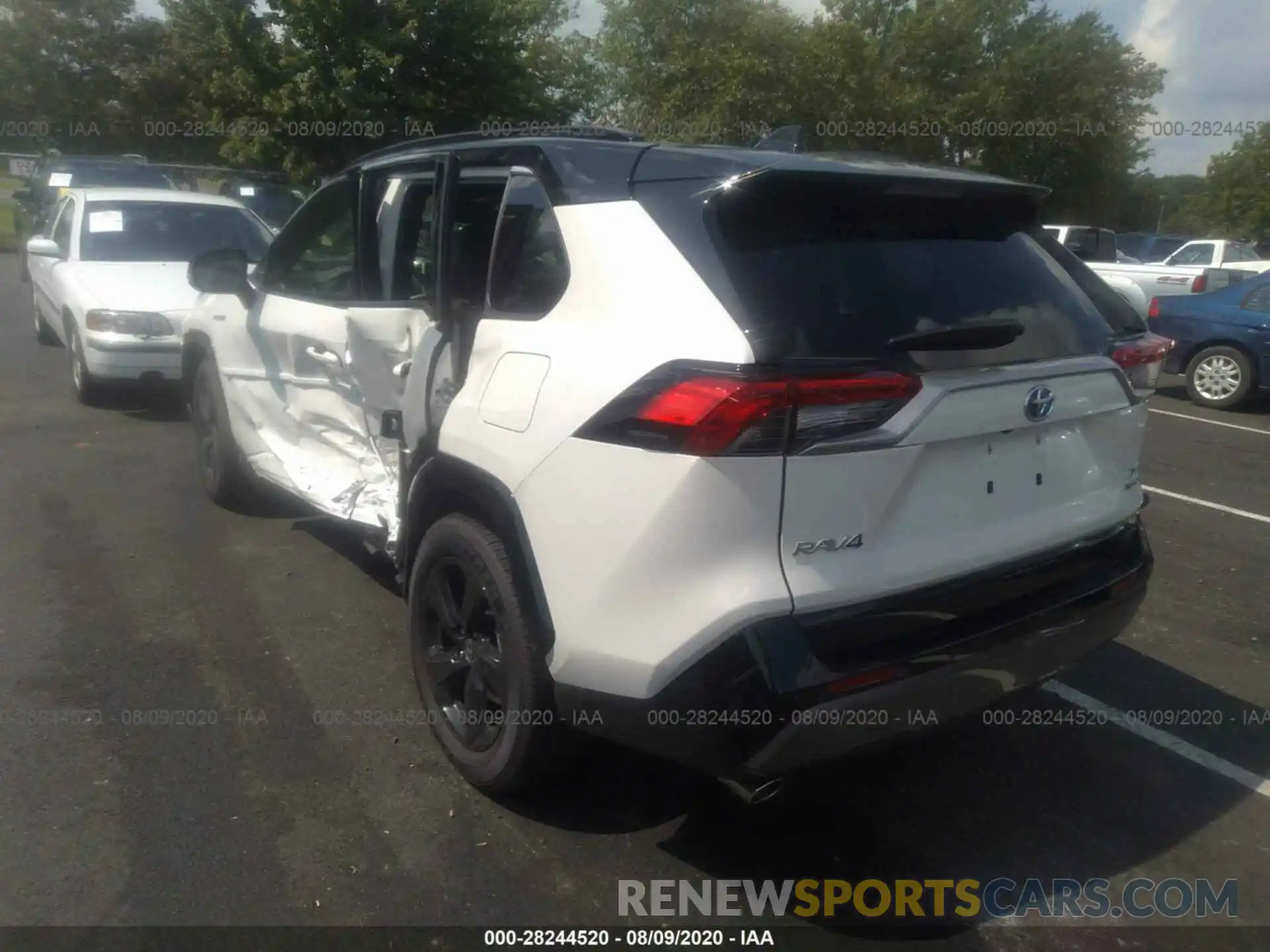 3 Photograph of a damaged car JTMEWRFV9LD534932 TOYOTA RAV4 2020