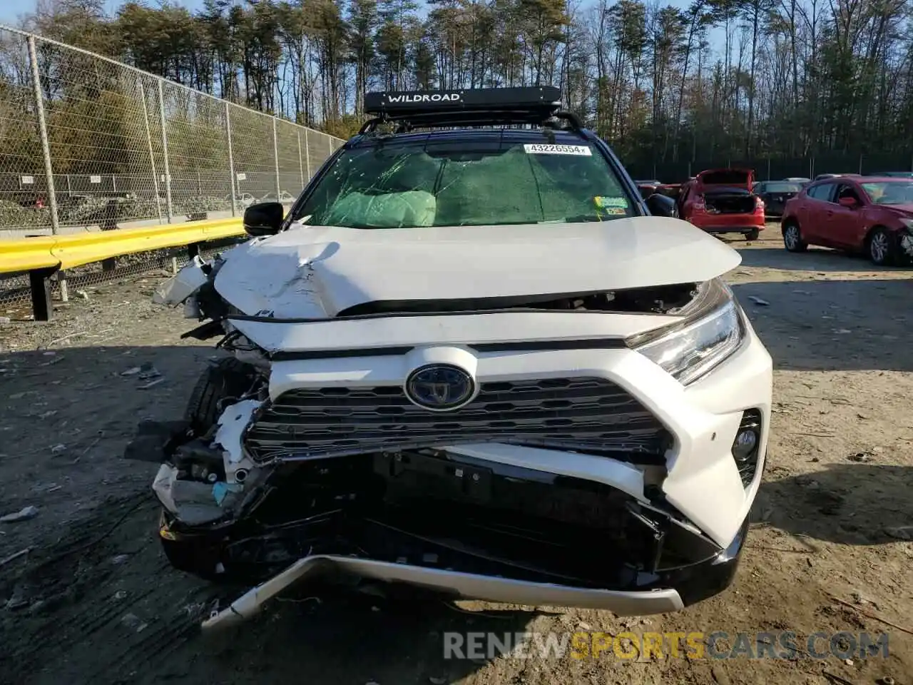 5 Photograph of a damaged car JTMEWRFV9LD544053 TOYOTA RAV4 2020