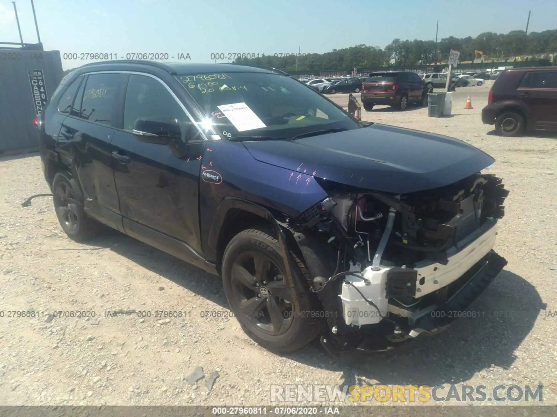 1 Photograph of a damaged car JTMEWRFV9LJ032262 TOYOTA RAV4 2020