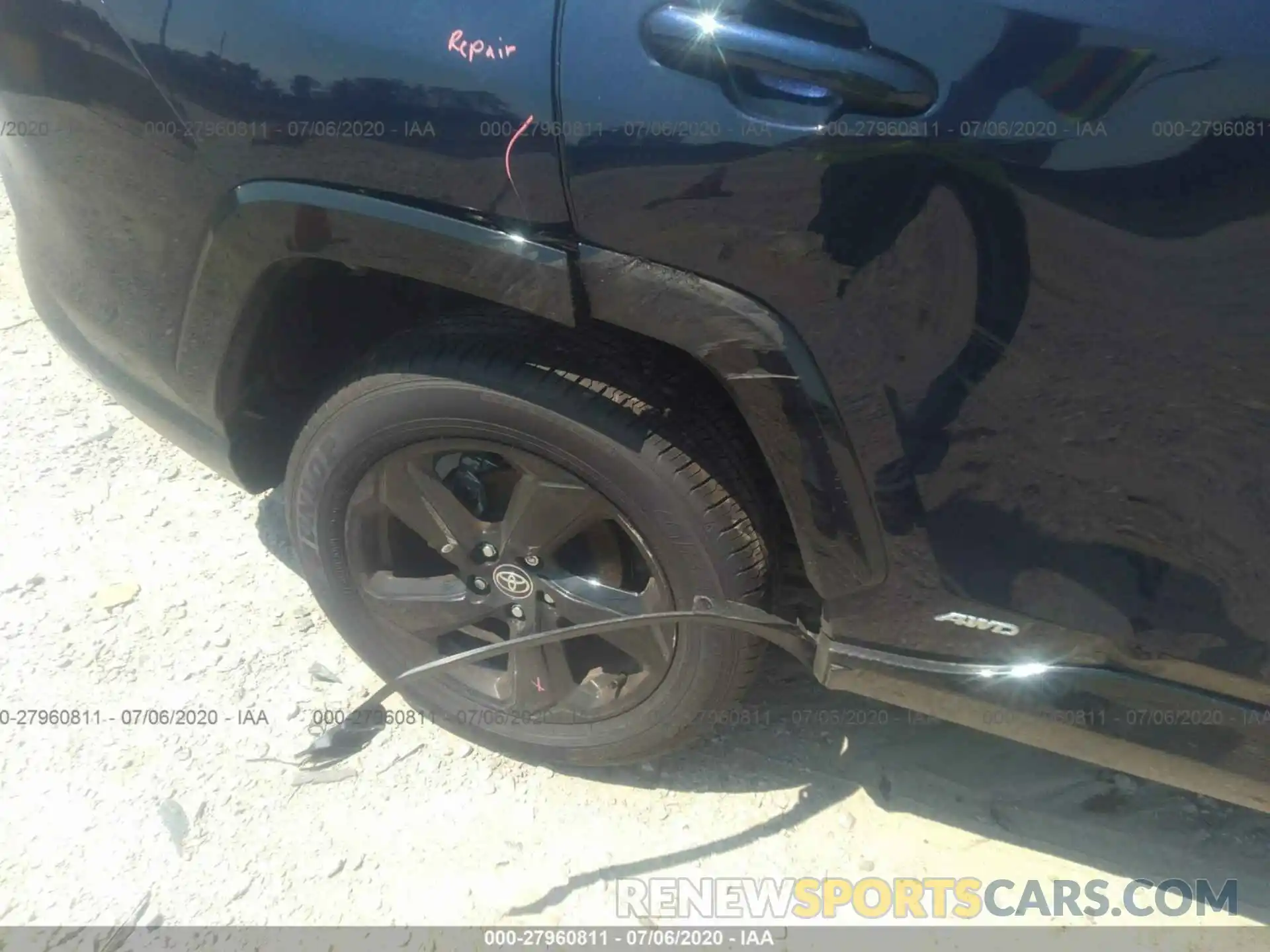 6 Photograph of a damaged car JTMEWRFV9LJ032262 TOYOTA RAV4 2020