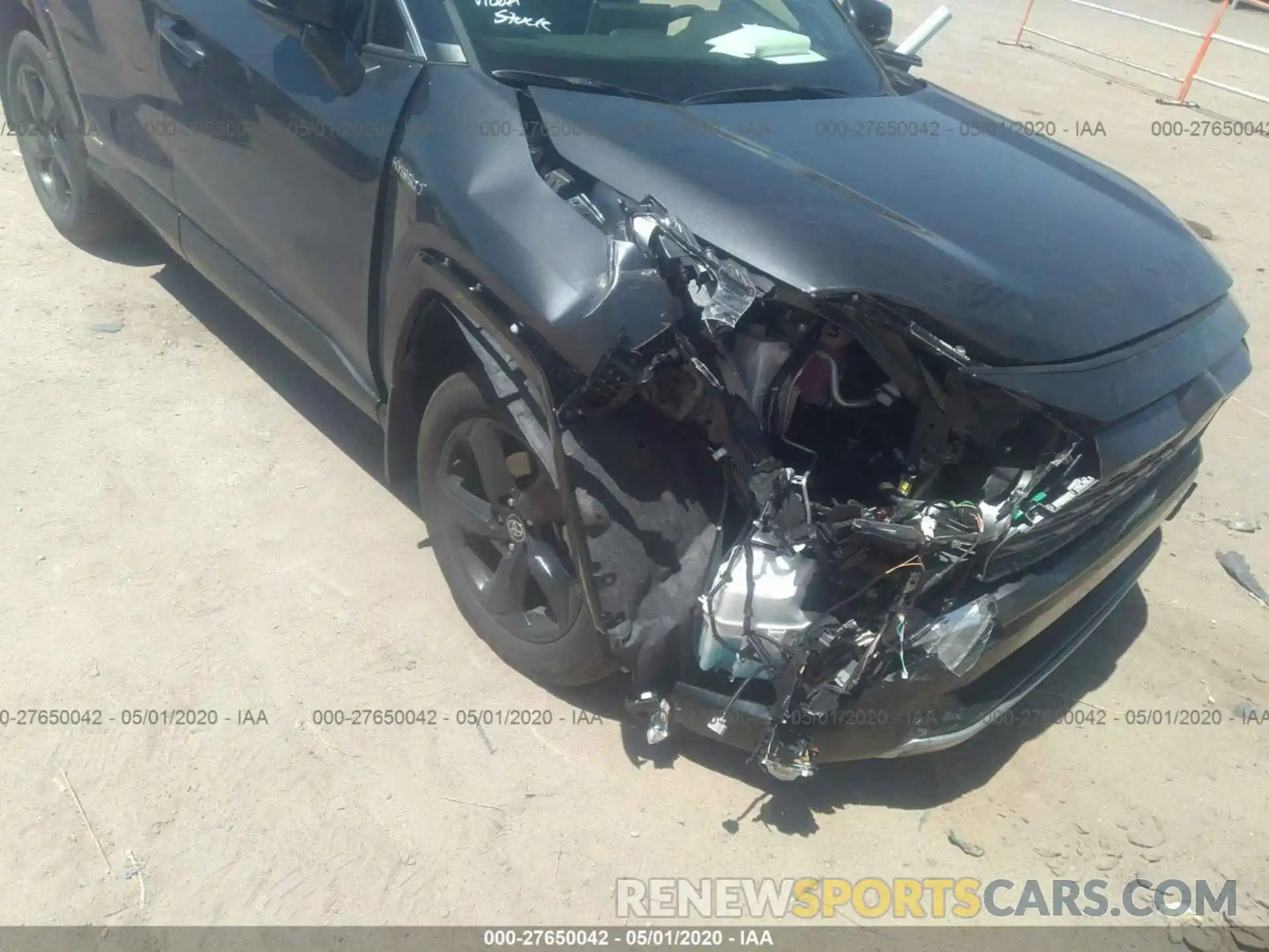 6 Photograph of a damaged car JTMEWRFV9LJ034772 TOYOTA RAV4 2020