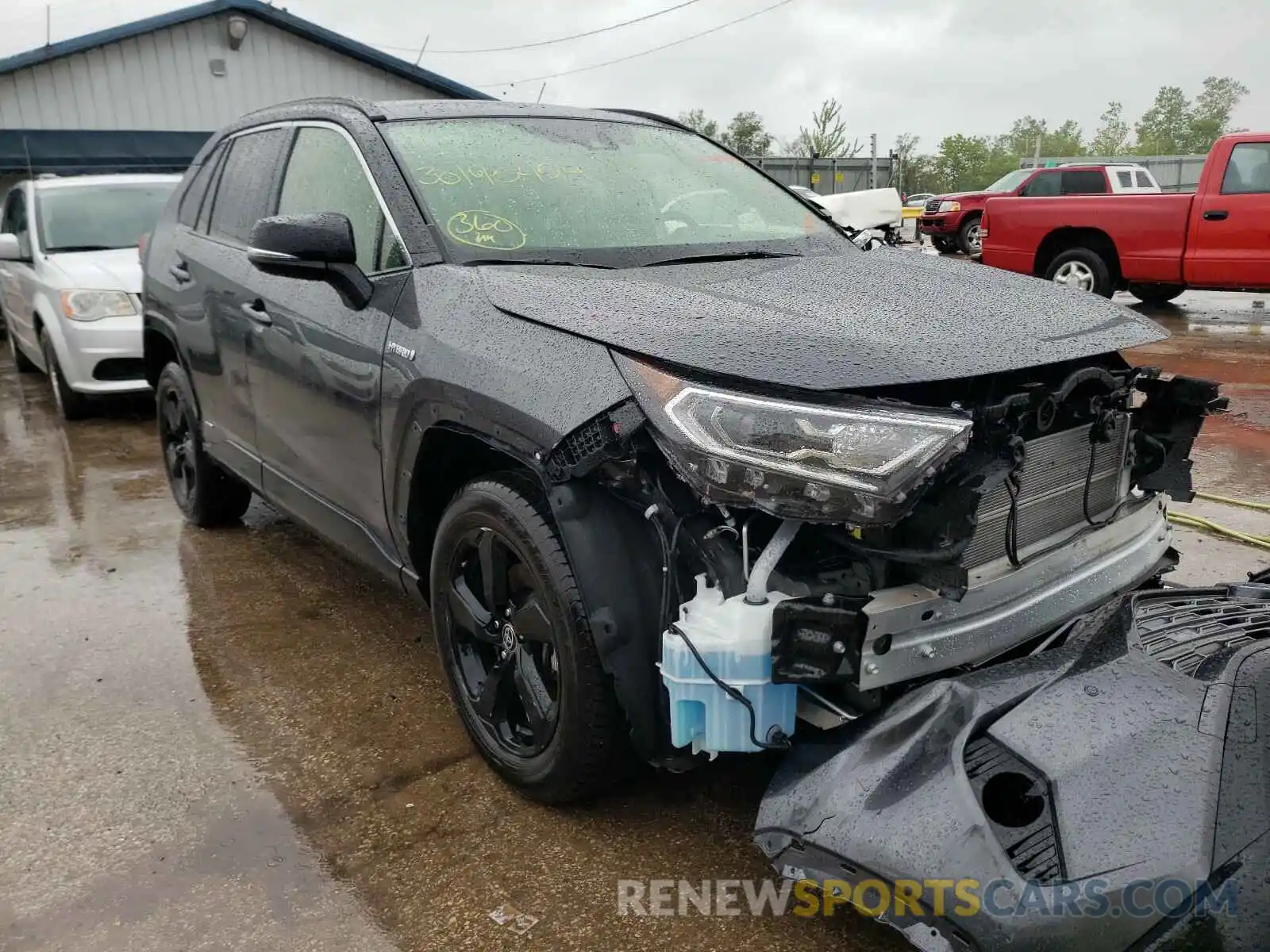 1 Photograph of a damaged car JTMEWRFV9LJ039499 TOYOTA RAV4 2020