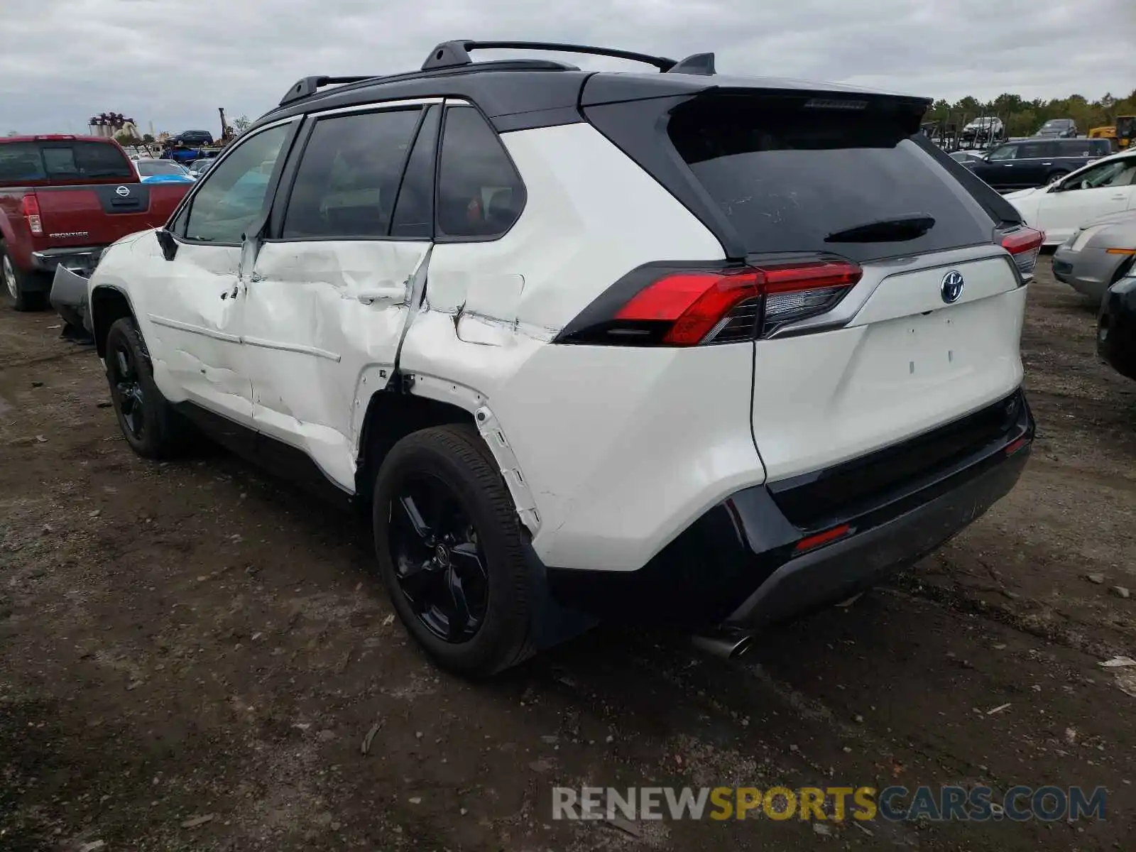 3 Photograph of a damaged car JTMEWRFV9LJ044198 TOYOTA RAV4 2020