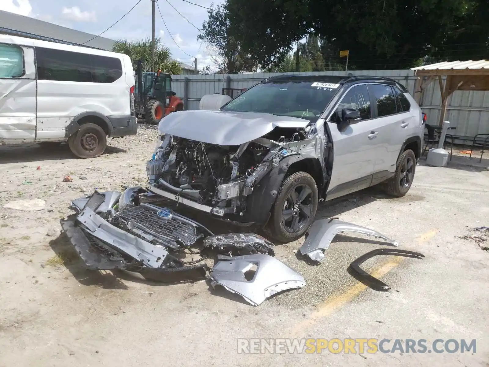 2 Photograph of a damaged car JTMEWRFVXLD546460 TOYOTA RAV4 2020