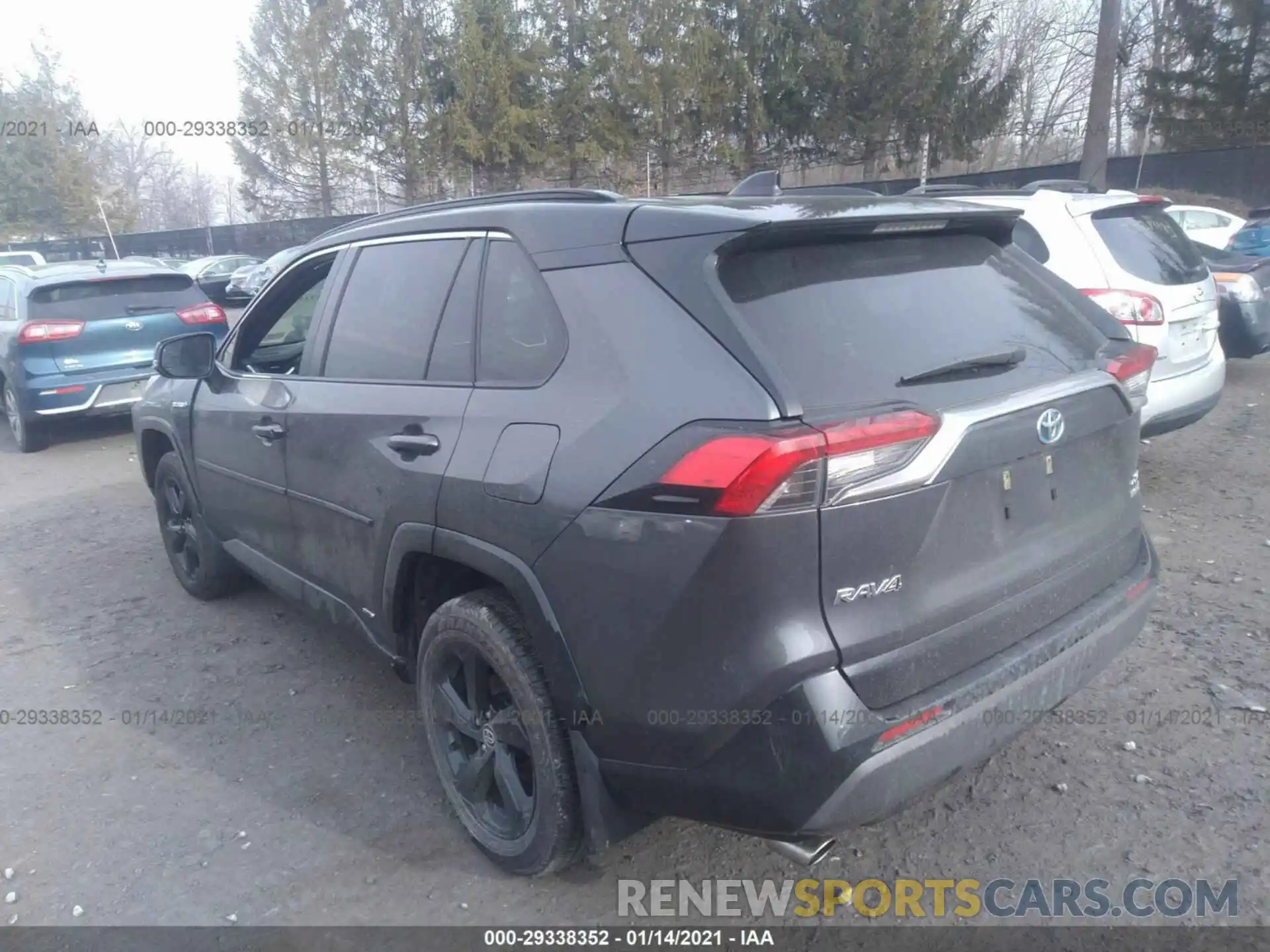 3 Photograph of a damaged car JTMEWRFVXLJ035929 TOYOTA RAV4 2020