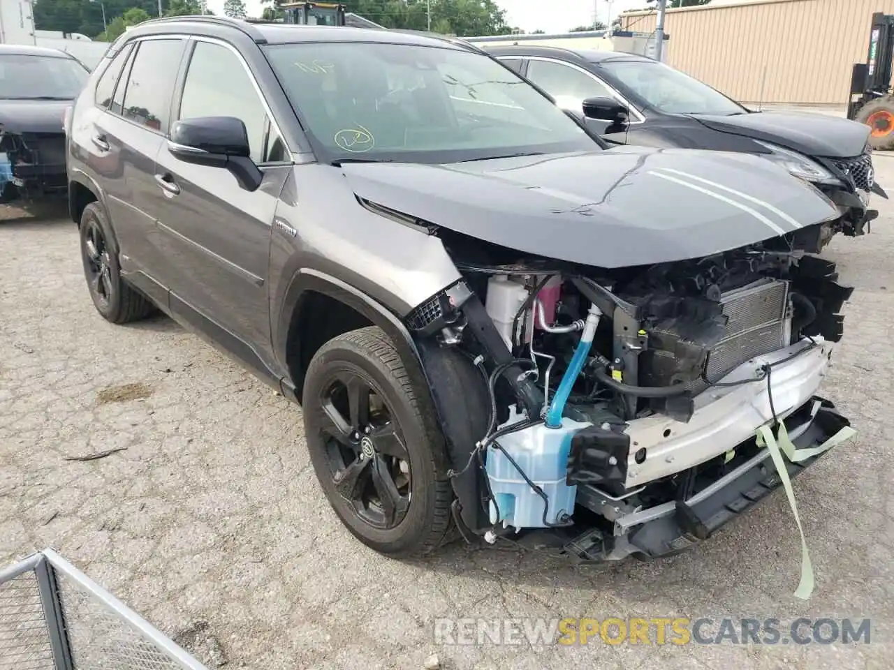 1 Photograph of a damaged car JTMEWRFVXLJ038992 TOYOTA RAV4 2020